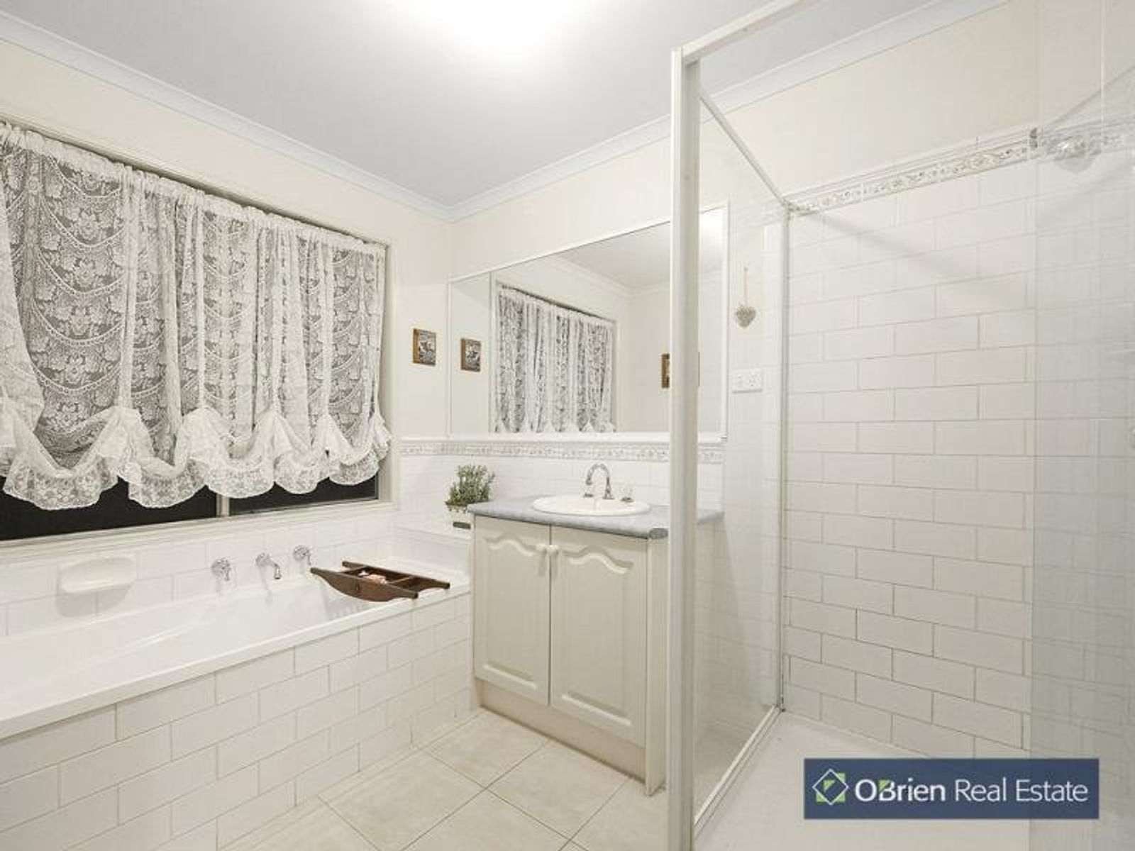 26 Parkwood Drive, Narre Warren South, VIC 3805, Narre Warren South - Thumbnail 7