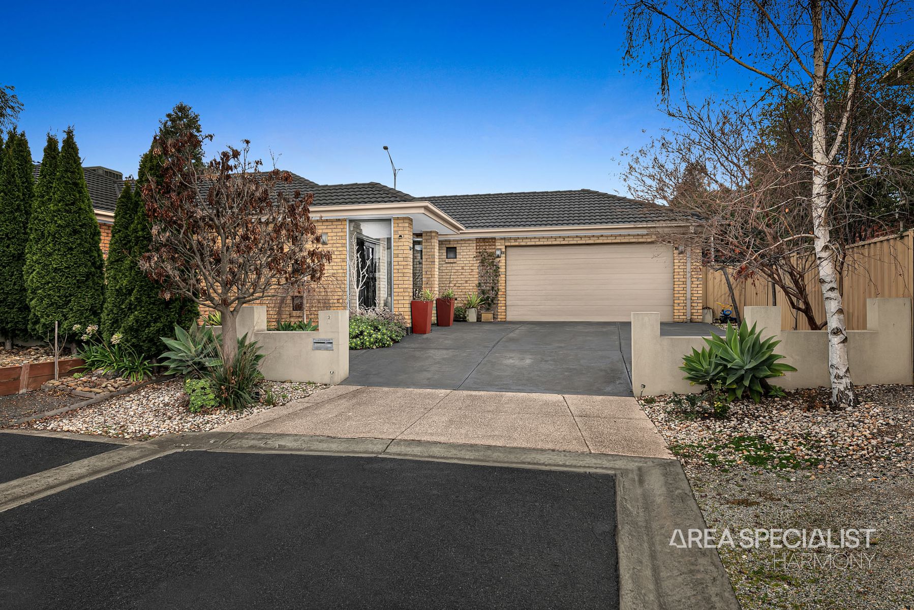 9 Hurlingham Place, Caroline Springs, VIC 3023, Caroline Springs - Thumbnail 2