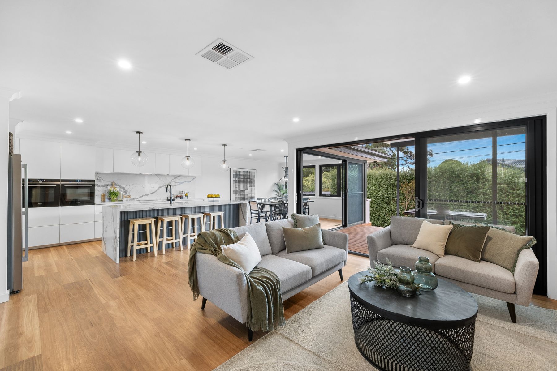 10 Boucicault Place, Chapman - Thumbnail 4