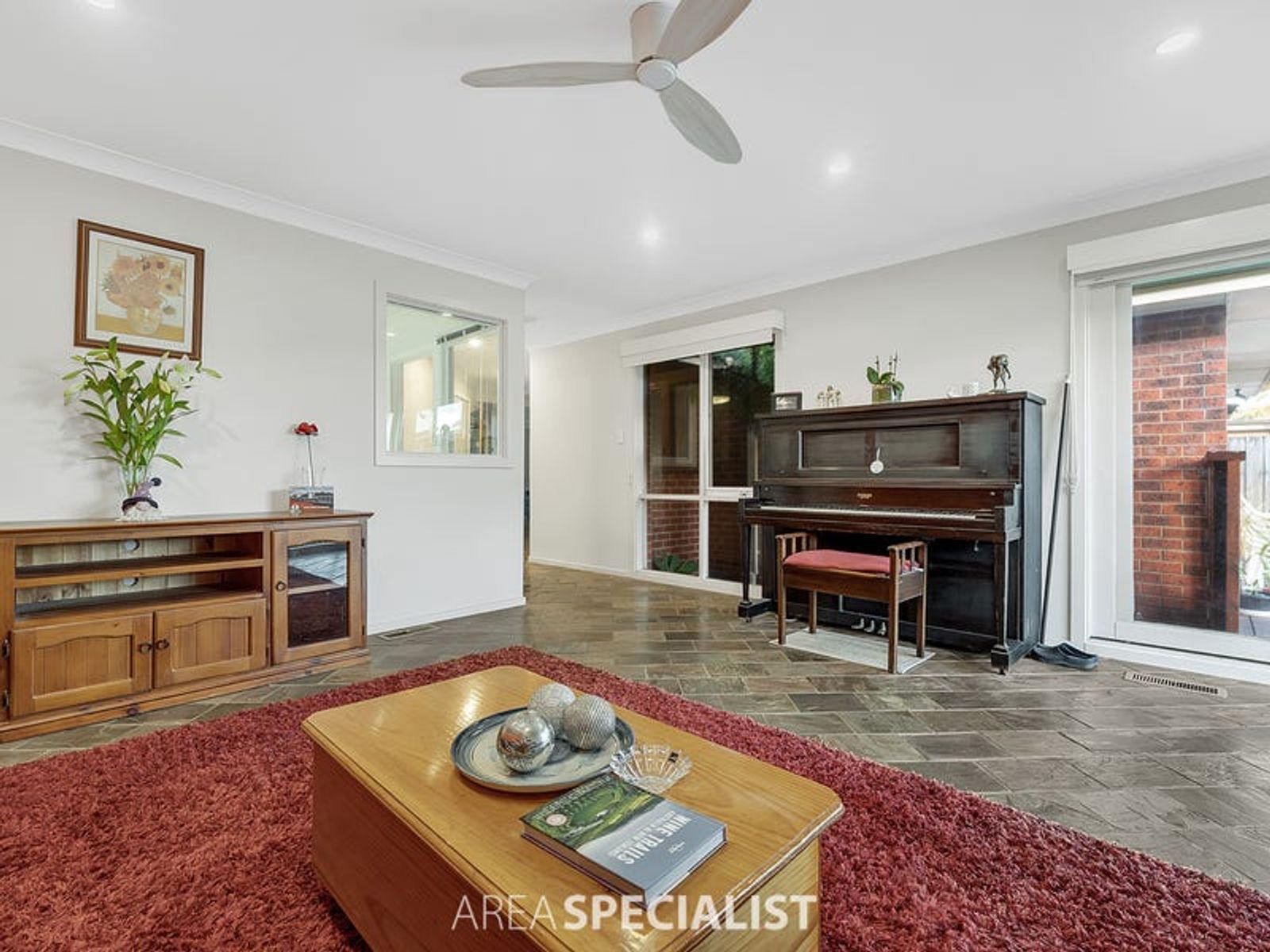 6 Mary Street, Hampton Park, VIC 3976, Hampton Park - Thumbnail 4
