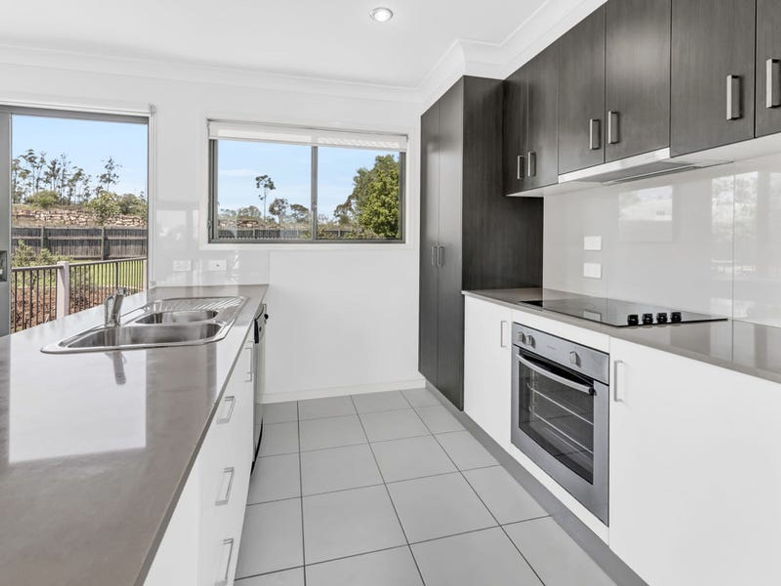 4 Janelle Street, Pimpama, QLD 4209, Pimpama - Thumbnail 2