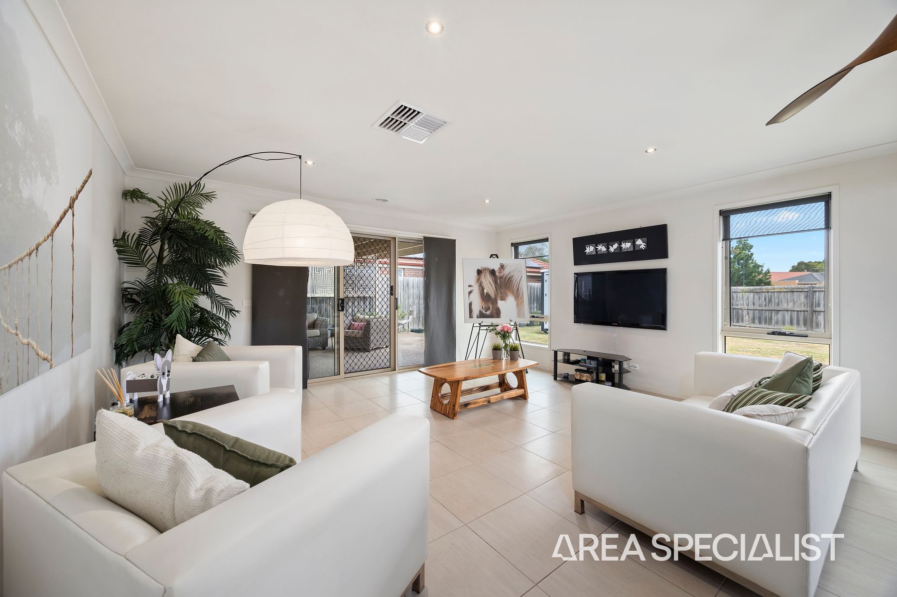 53 Belvedere Drive, Pakenham, VIC 3810, Pakenham - Thumbnail 7