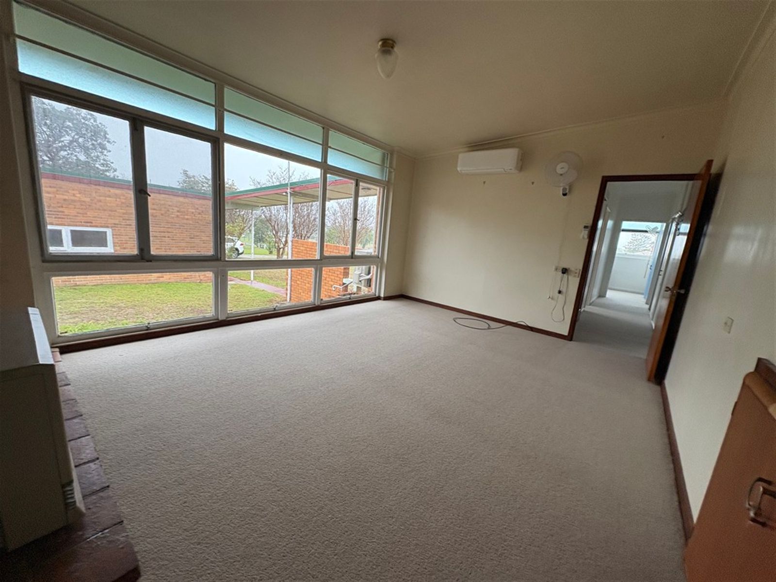 42 Glenlyon Street, Wallangarra QLD 4383, Wallangarra - Thumbnail 3