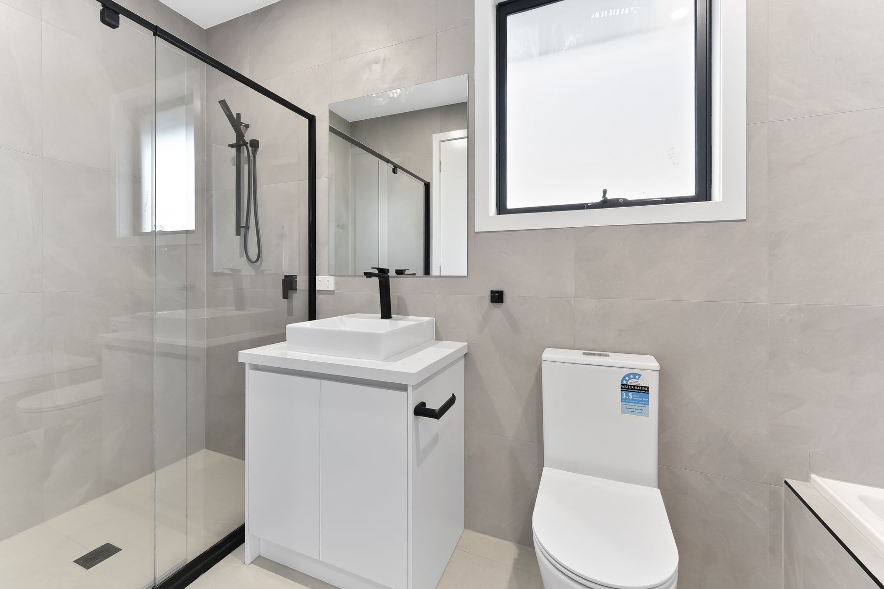 1&2 5 Langold Court   Web 21