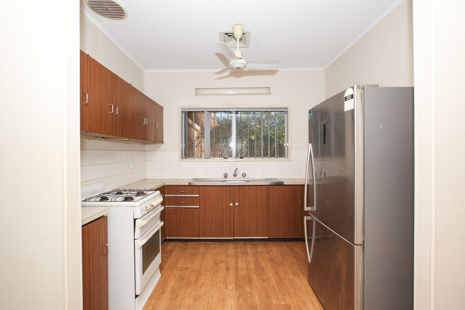 8 Bottlebrush Crescent, South Hedland WA 6722, South Hedland - Thumbnail 3