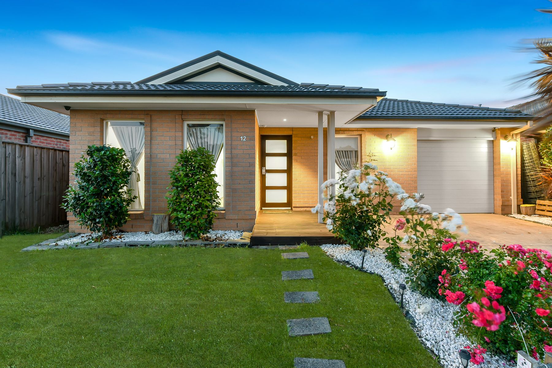 12 Alice Mary Road, Cranbourne West, VIC 3977, Cranbourne West - Thumbnail 2