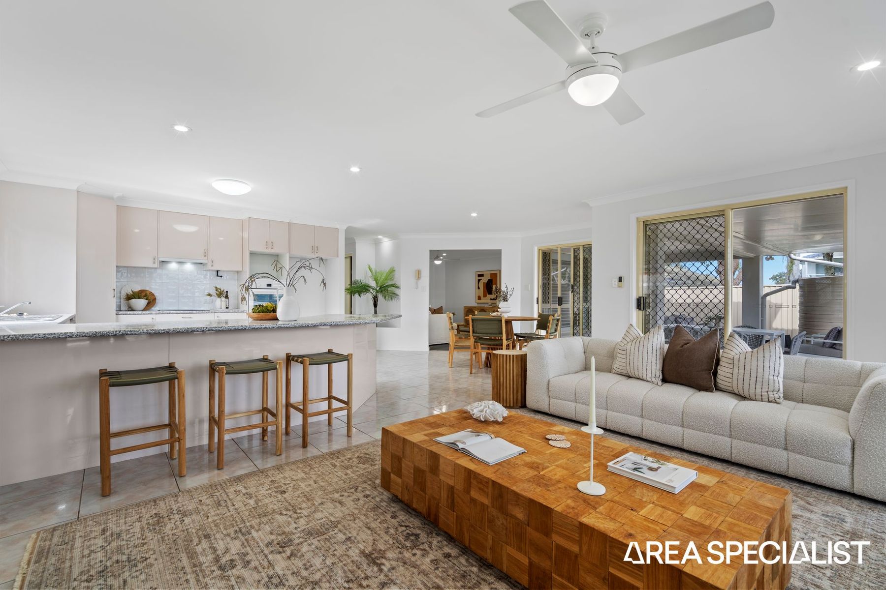 40 Burrendong Road, Coombabah, Coombabah - Thumbnail 6