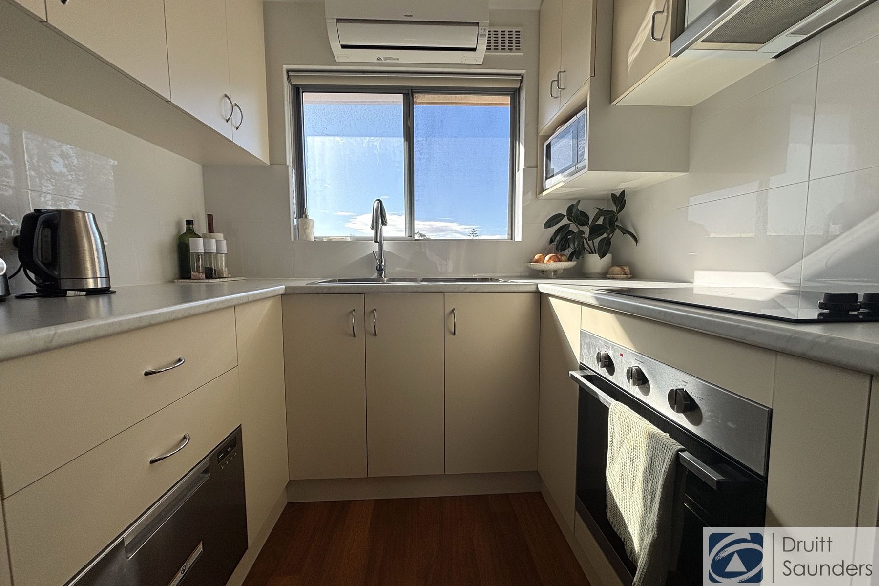 20/176 Elliott Road, Scarborough WA 6019, Scarborough - Thumbnail 8