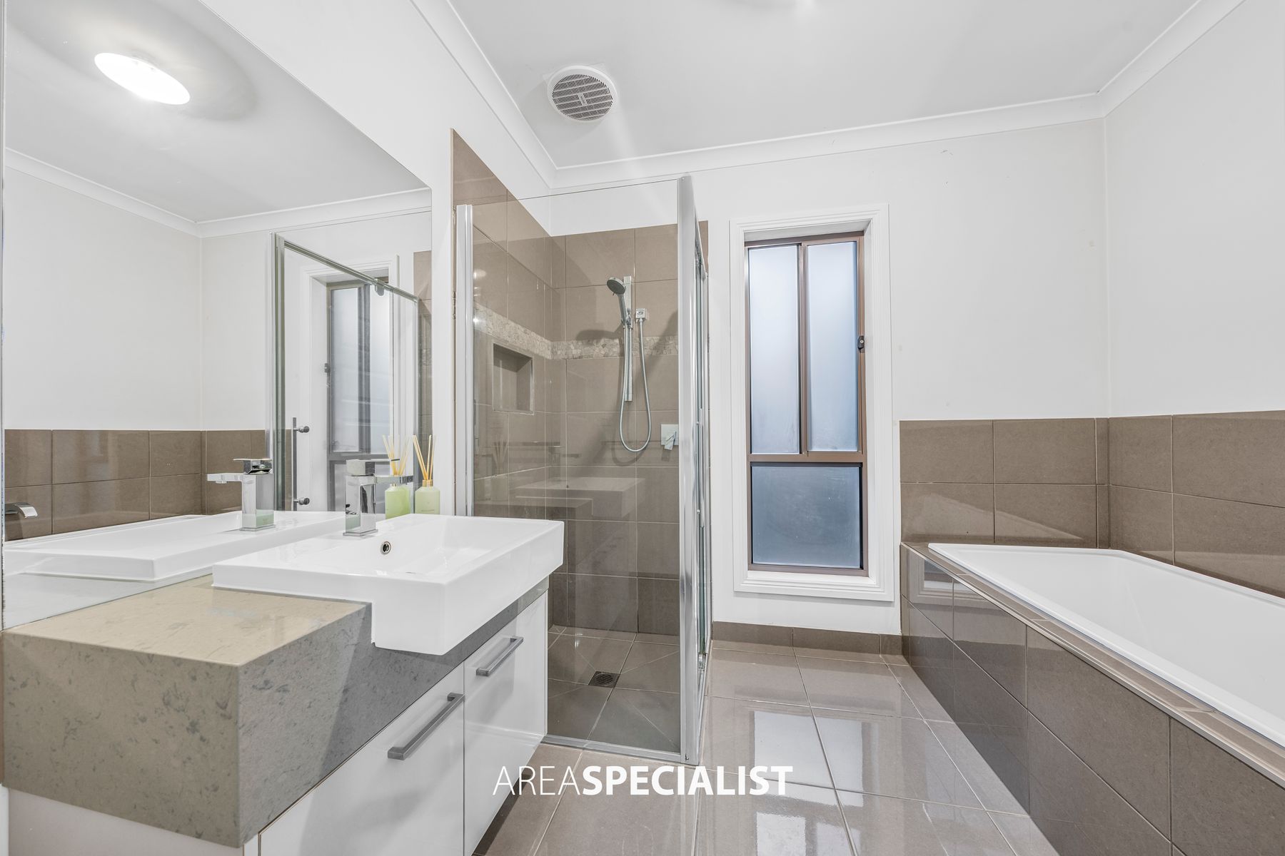 34 Clydevale Avenue, Clyde North, Clyde North - Thumbnail 6