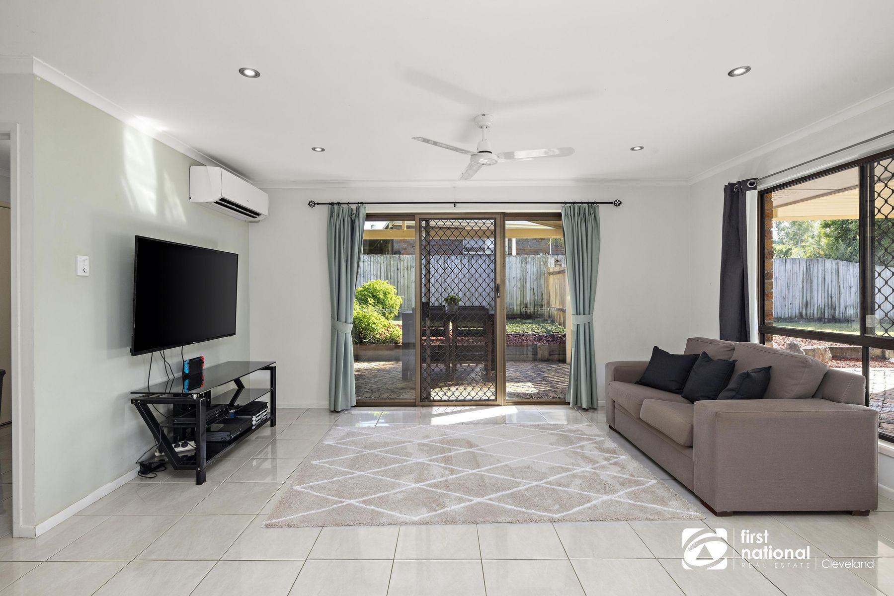 35 Prescoter Drive, Victoria Point QLD 4165, Victoria Point - Thumbnail 3