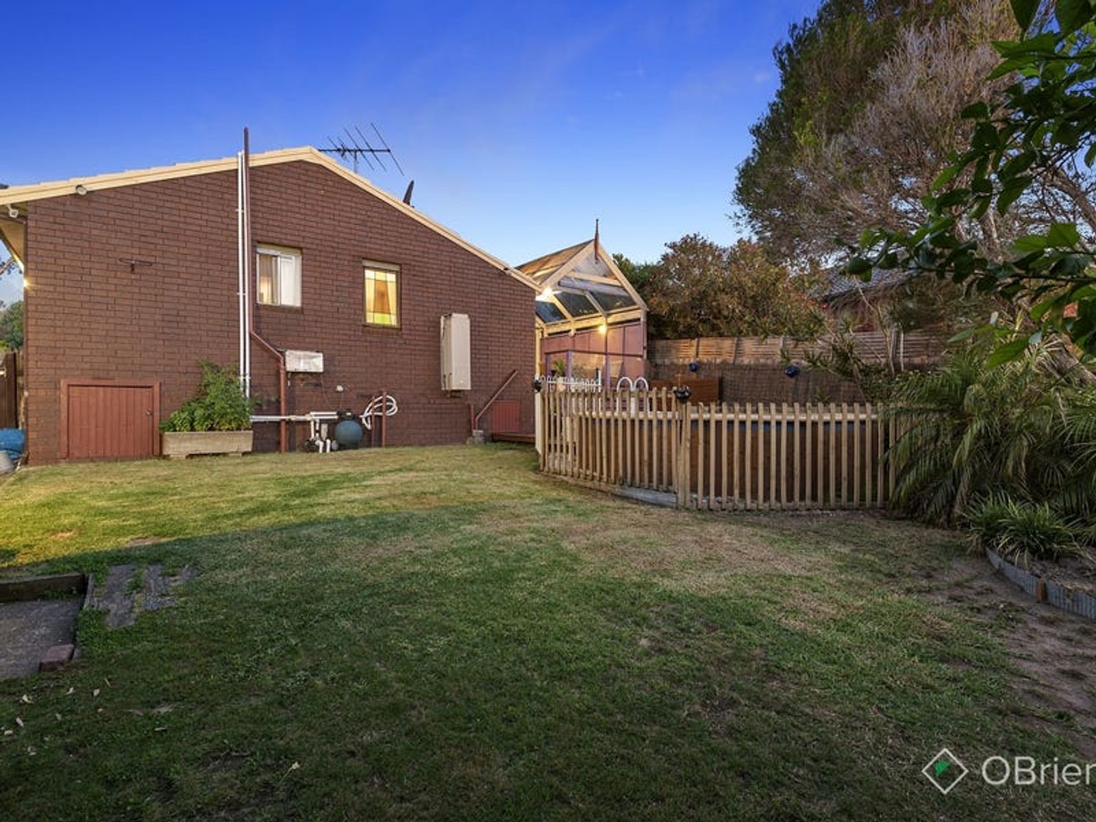 5 Haverstock Hill Close, Endeavour Hills, VIC 3802, Endeavour Hills - Thumbnail 8