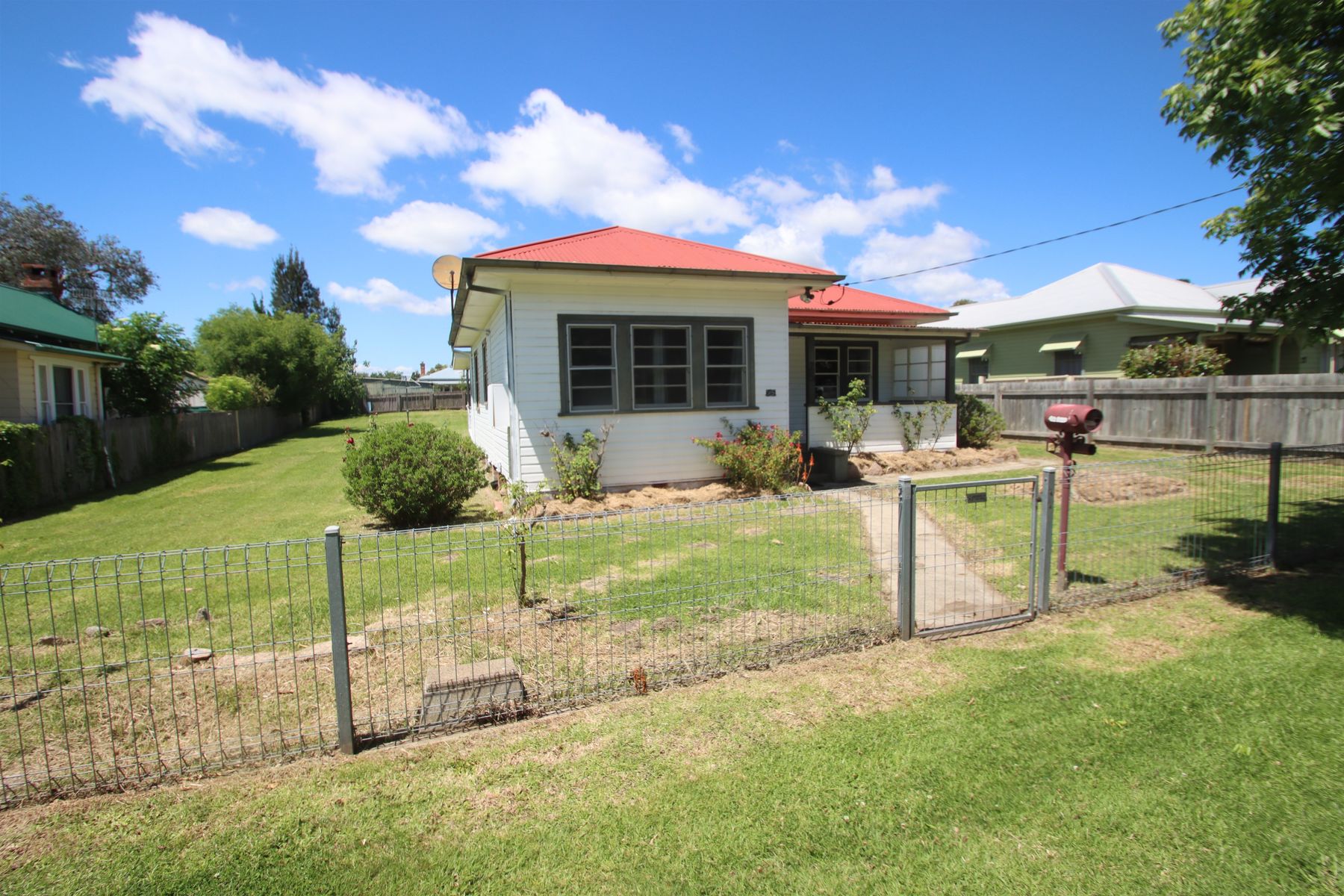 25 High Street, Tenterfield NSW 2372, Tenterfield - Thumbnail 3