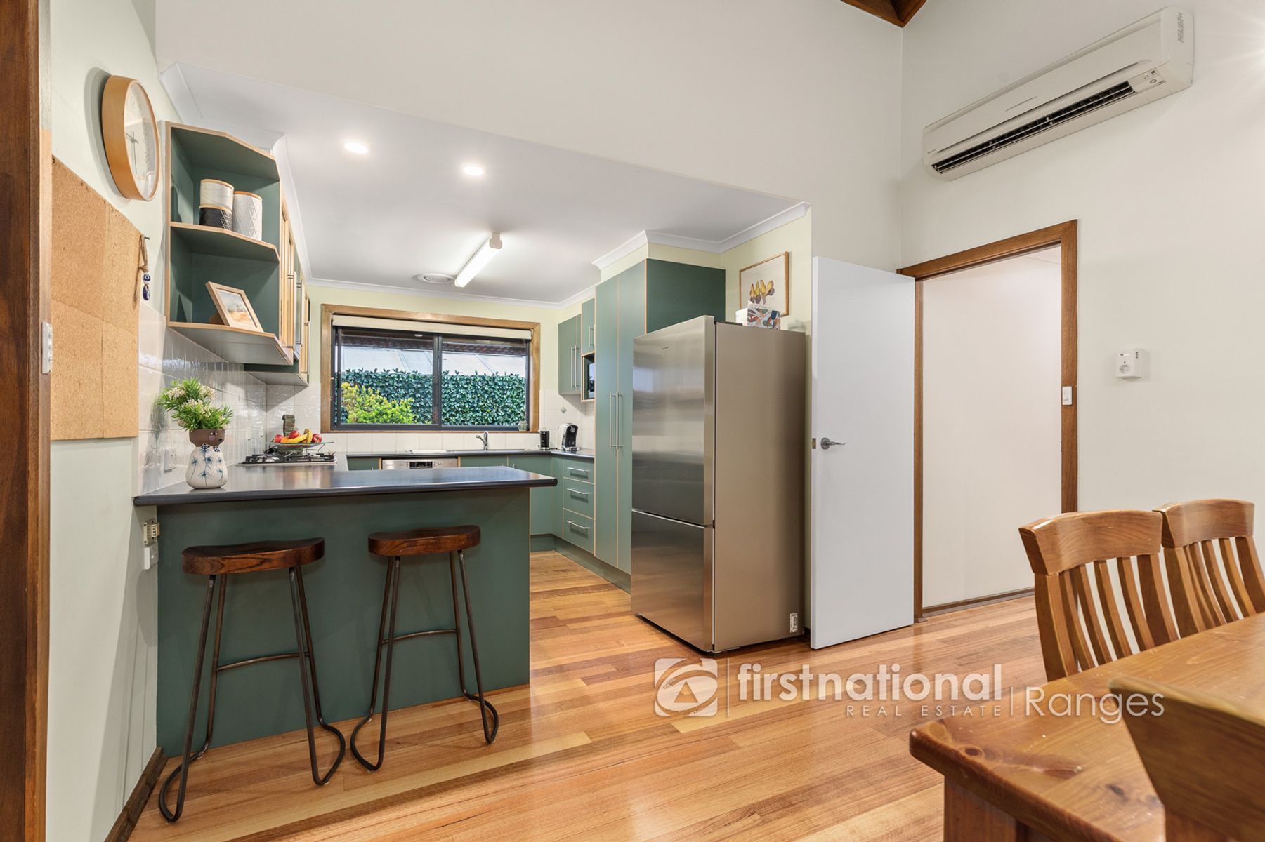 105 Fraser Crescent, Wantirna South VIC 3152, Wantirna South - Thumbnail 4