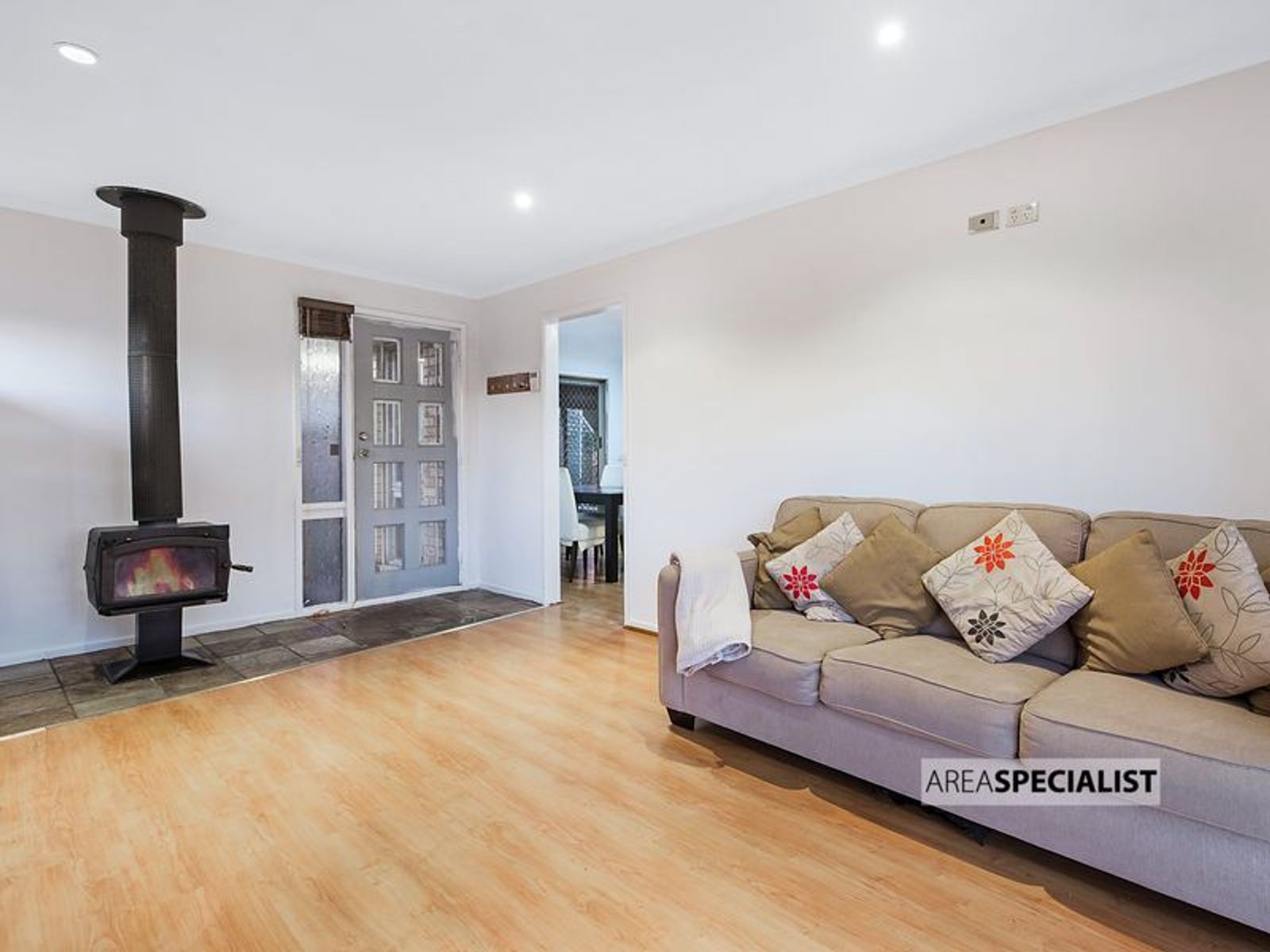 5 Lawrence Court, Cranbourne North, VIC 3977, Cranbourne North - Thumbnail 8