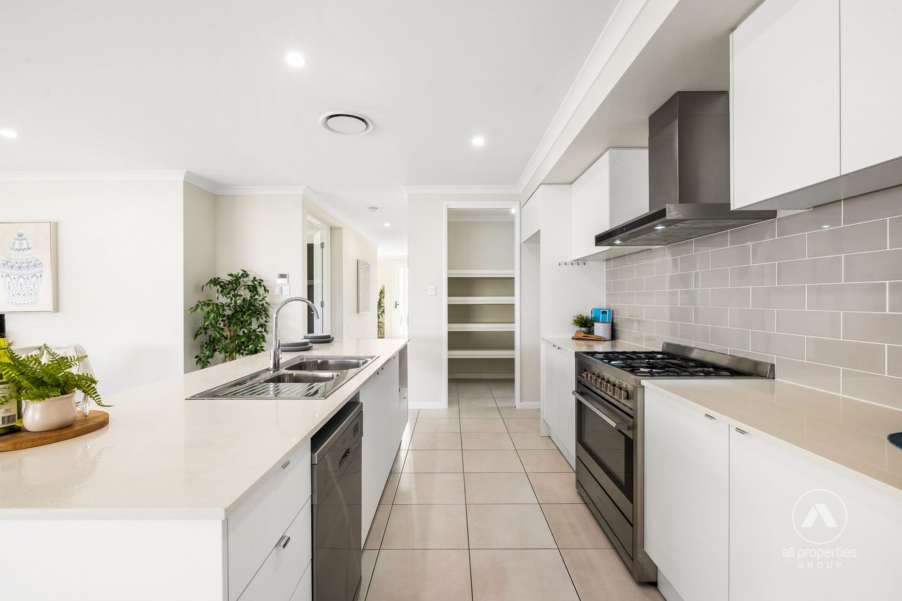 40 Leaf Street, Greenbank QLD 4124, Greenbank - Thumbnail 7