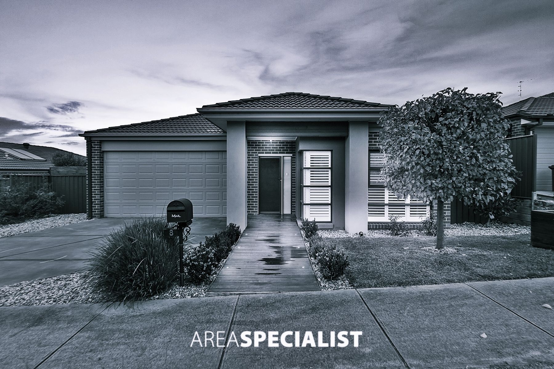 8 Ontario Drive, Pakenham, VIC 3810