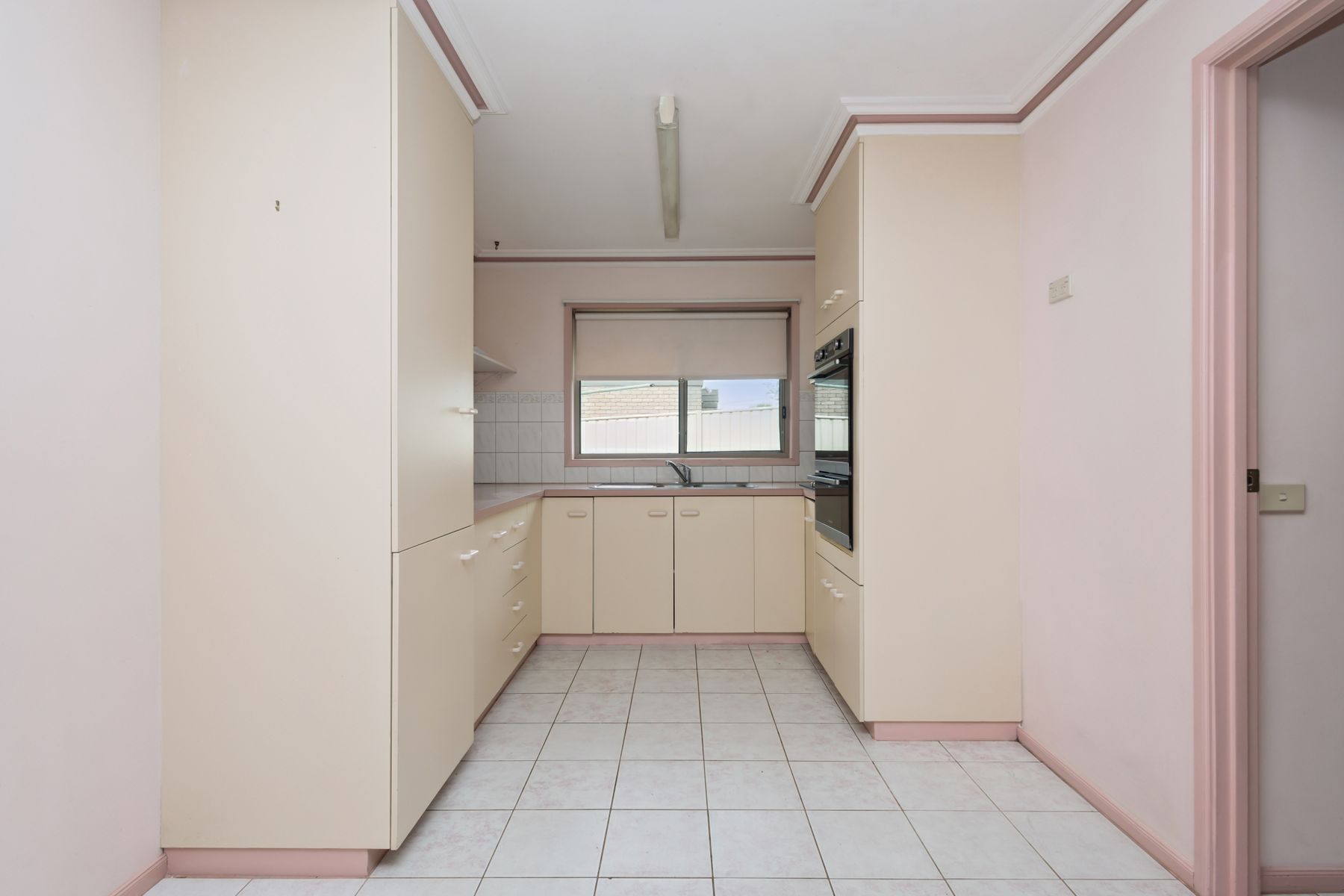 2/13 Locliff Avenue, Strathdale VIC 3550, Strathdale - Thumbnail 5