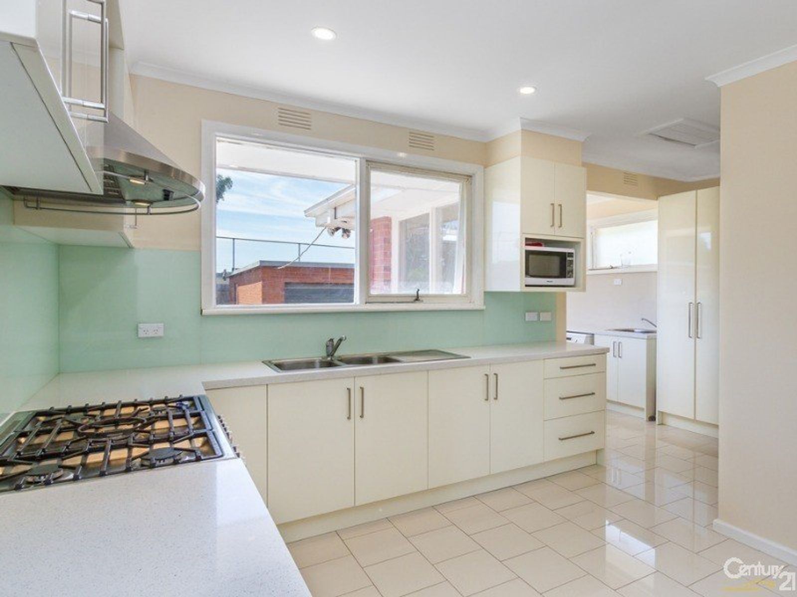 33 Diosma Drive, Glen Waverley, VIC 3150, Glen Waverley - Thumbnail 5