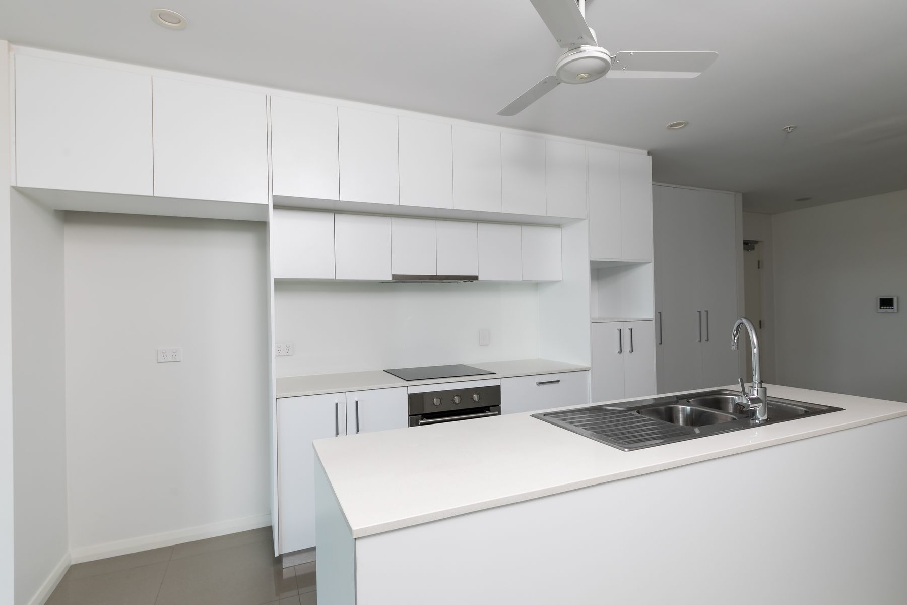 201/29 Daly Street, Darwin City NT 0800, Darwin City - Thumbnail 2