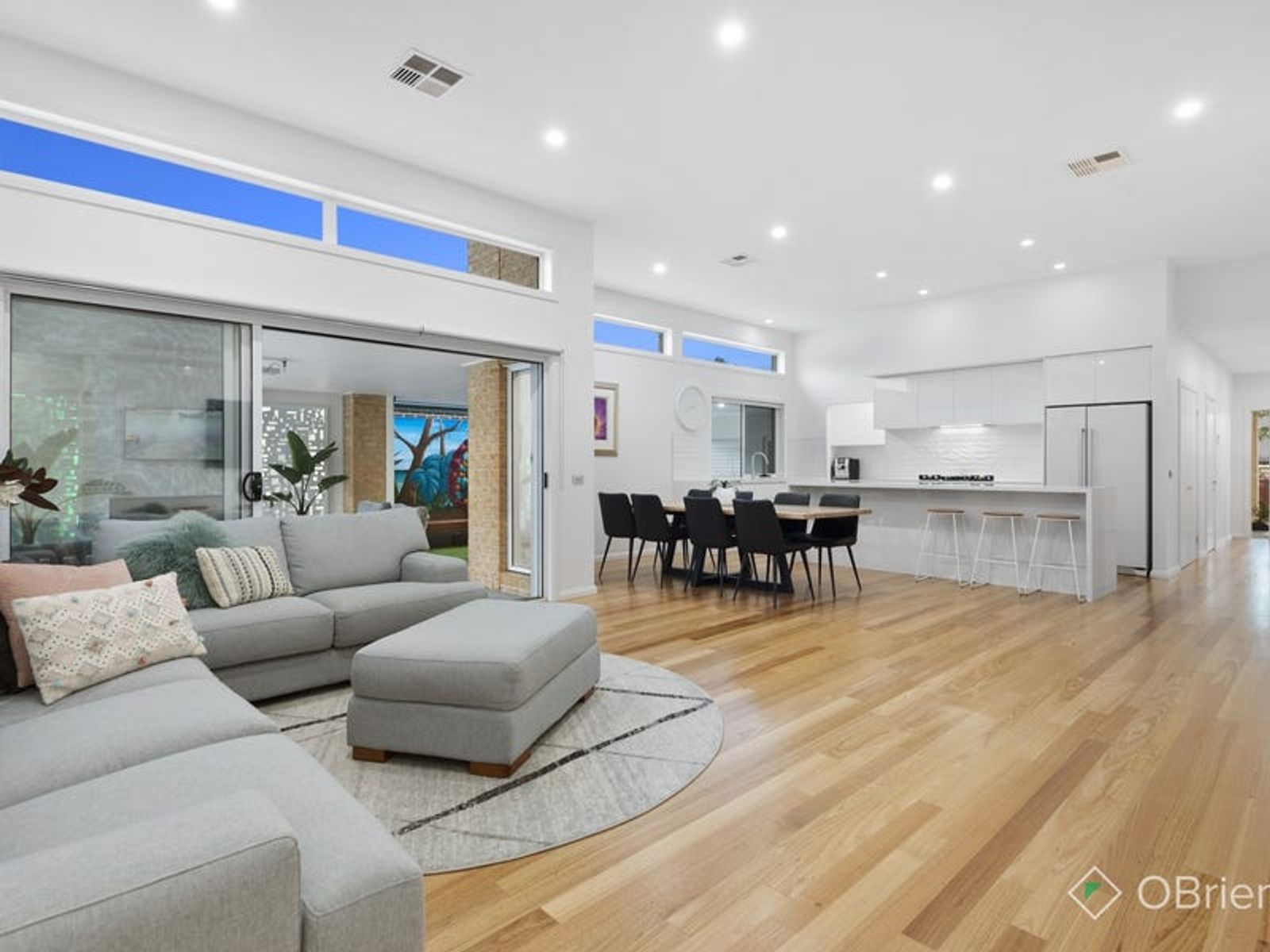 14 Skipperstone Glen, Narre Warren South, VIC 3805, Narre Warren South - Thumbnail 4