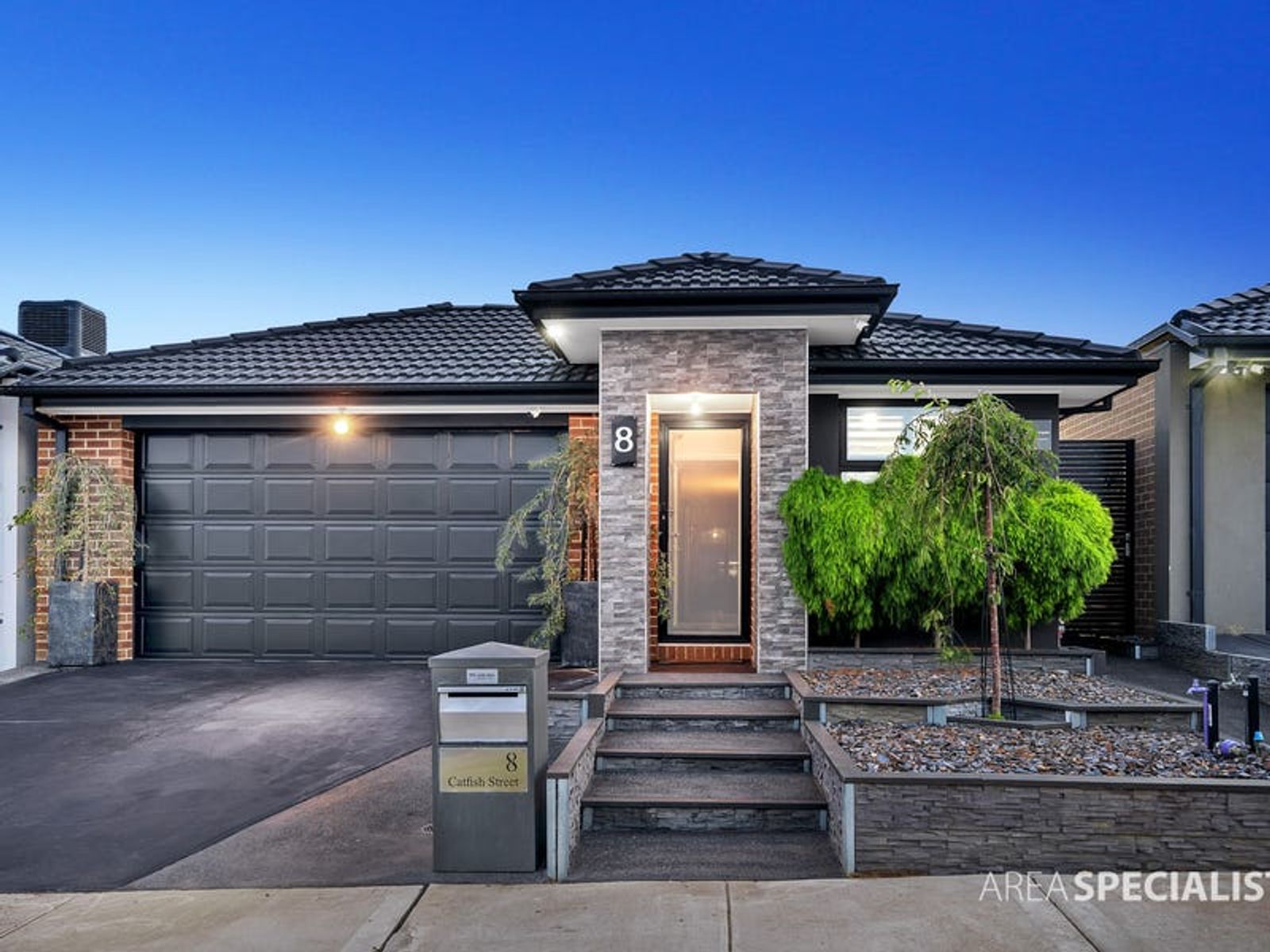 8 Catfish Street, Clyde North, VIC 3978