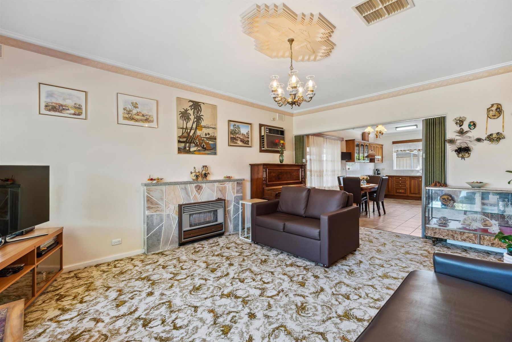 12 Reid Avenue, Felixstow SA 5070, Felixstow - Thumbnail 4