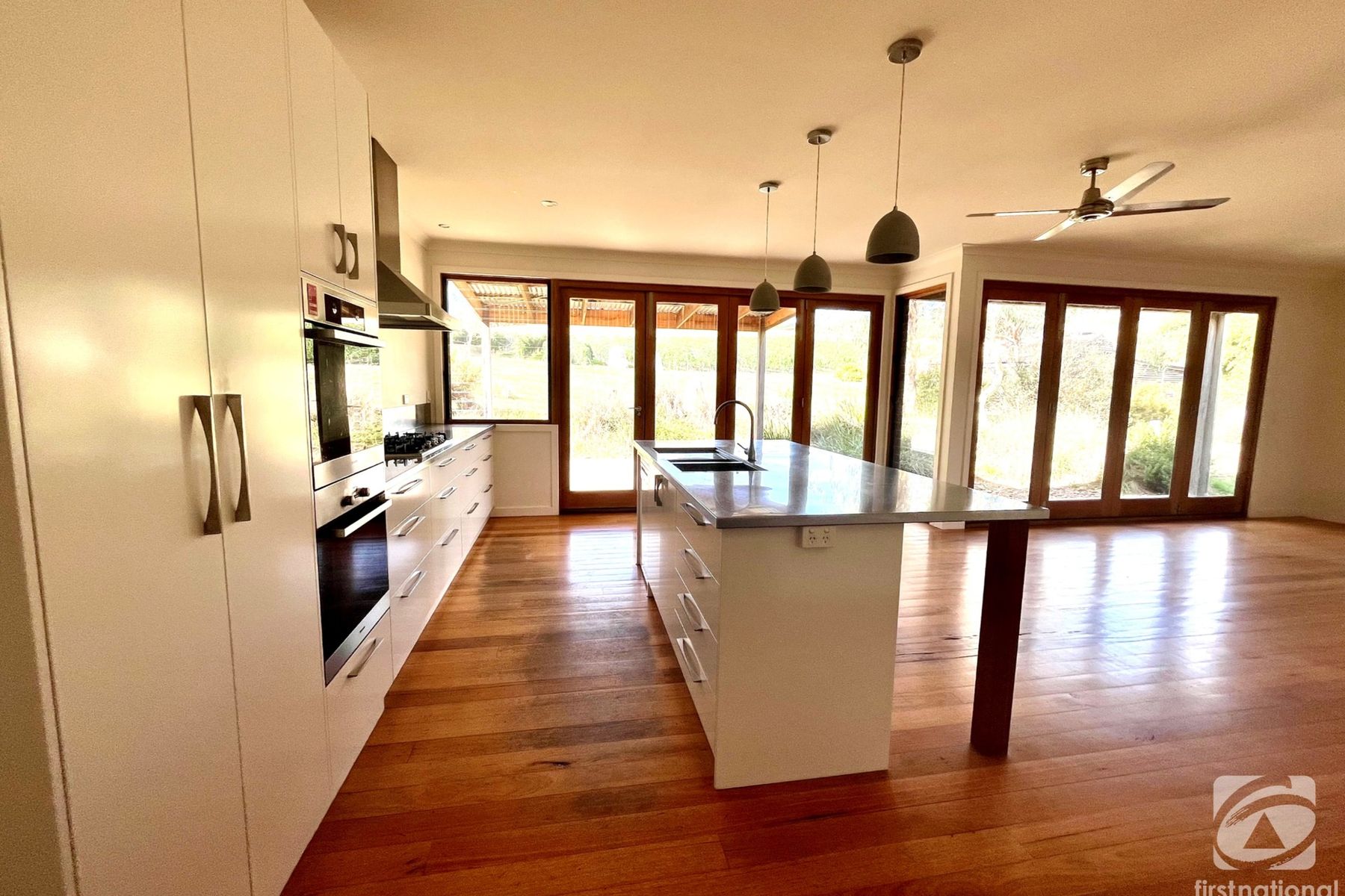 39 Elgin Road, Beechworth VIC 3747, Beechworth - Thumbnail 3