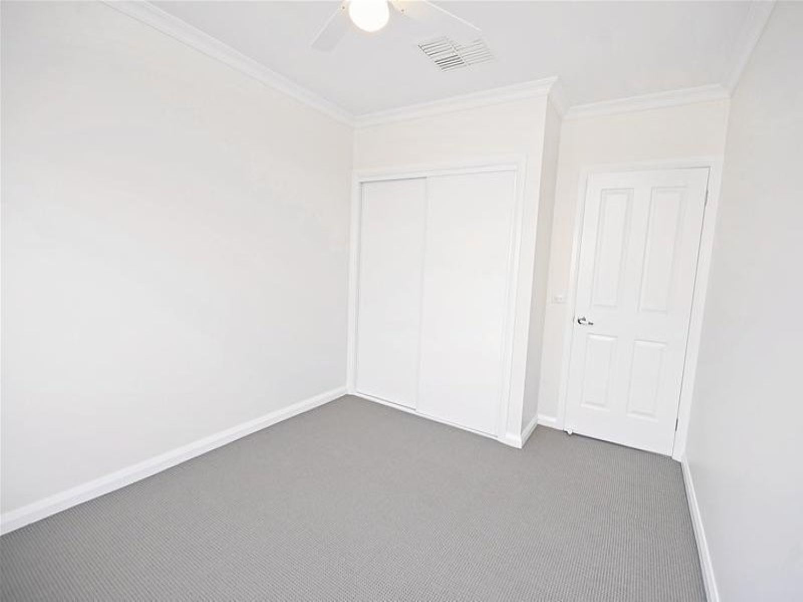 10 Logan Avenue, Mildura - Thumbnail 5
