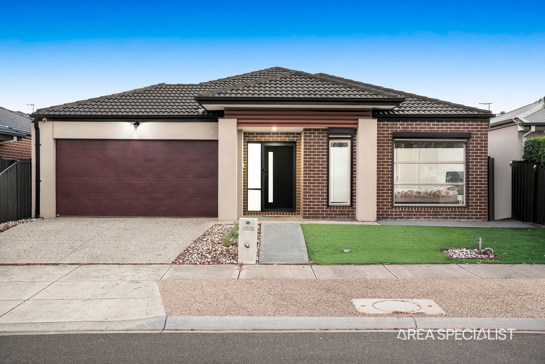 25 Hopewood Avenue, Truganina - Thumbnail 2