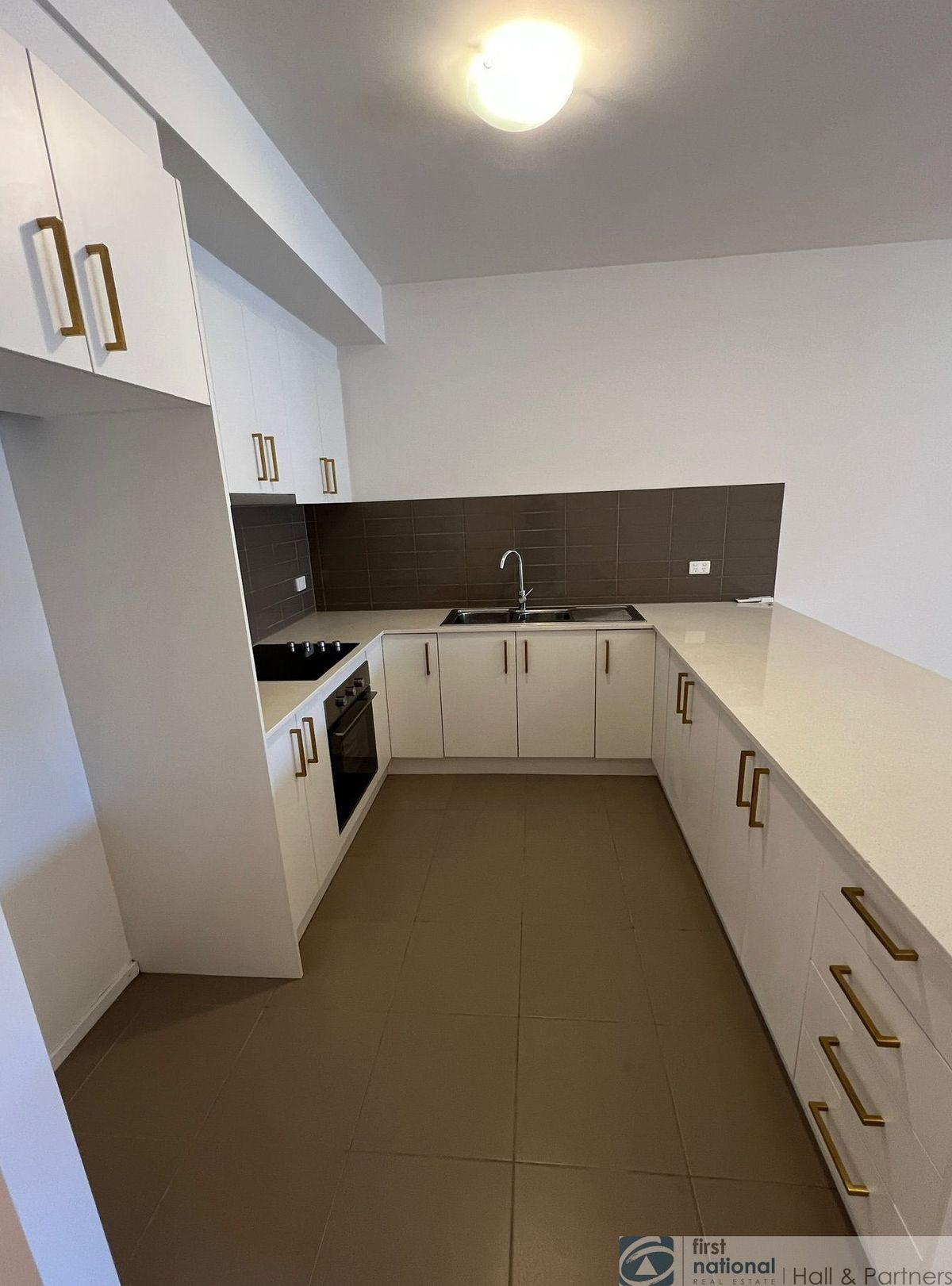 8/3 Close Avenue, Dandenong VIC 3175, Dandenong - Thumbnail 2