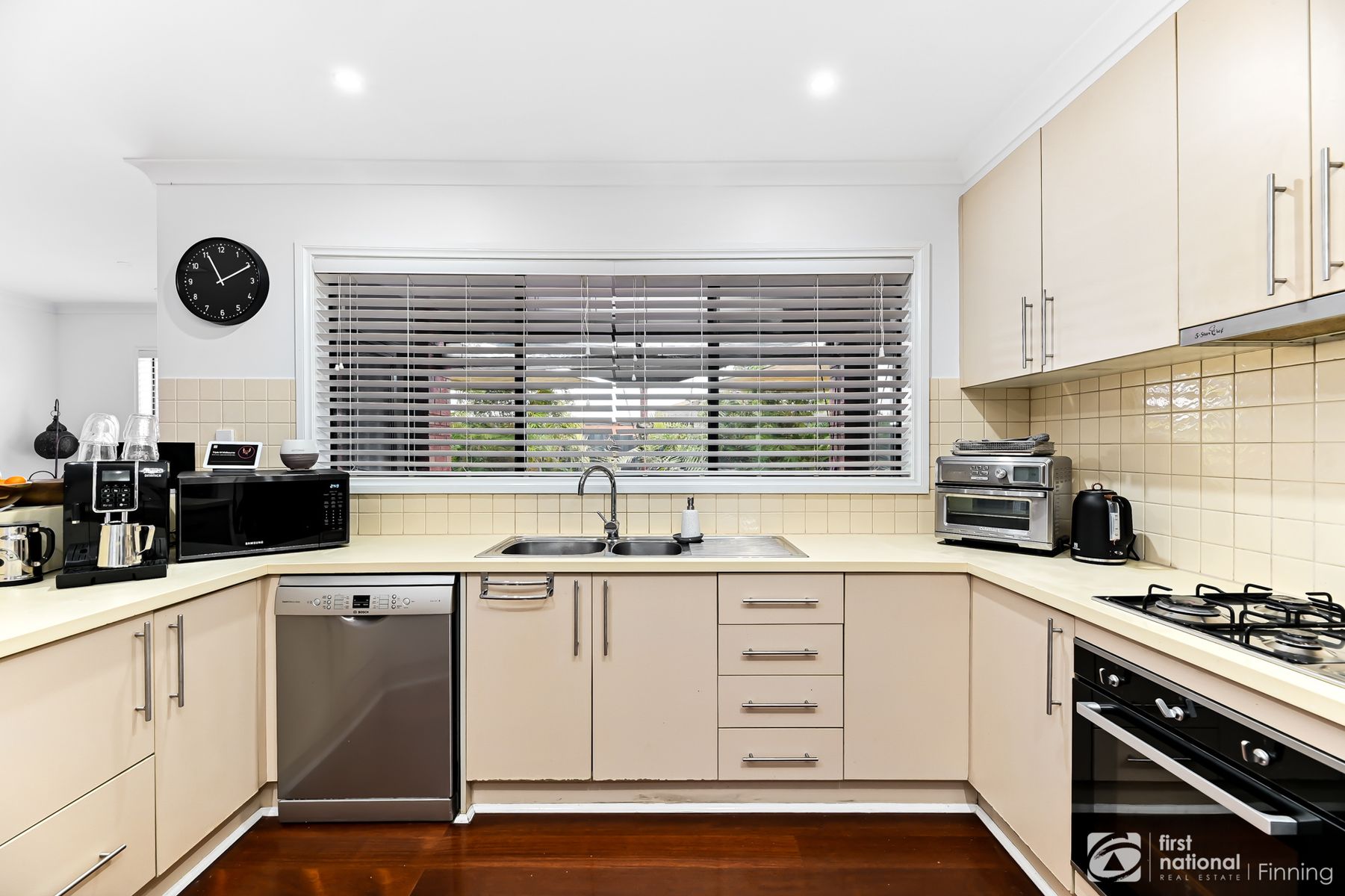 6 Oliver Court, Narre Warren South VIC 3805, Narre Warren South - Thumbnail 6