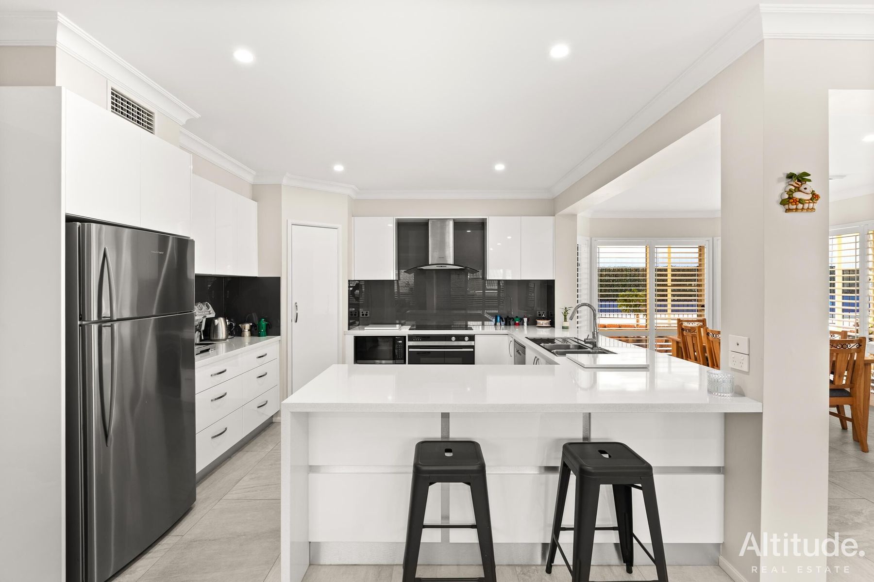 16 Agincourt Crescent, Valentine, NSW 2280, Valentine - Thumbnail 3