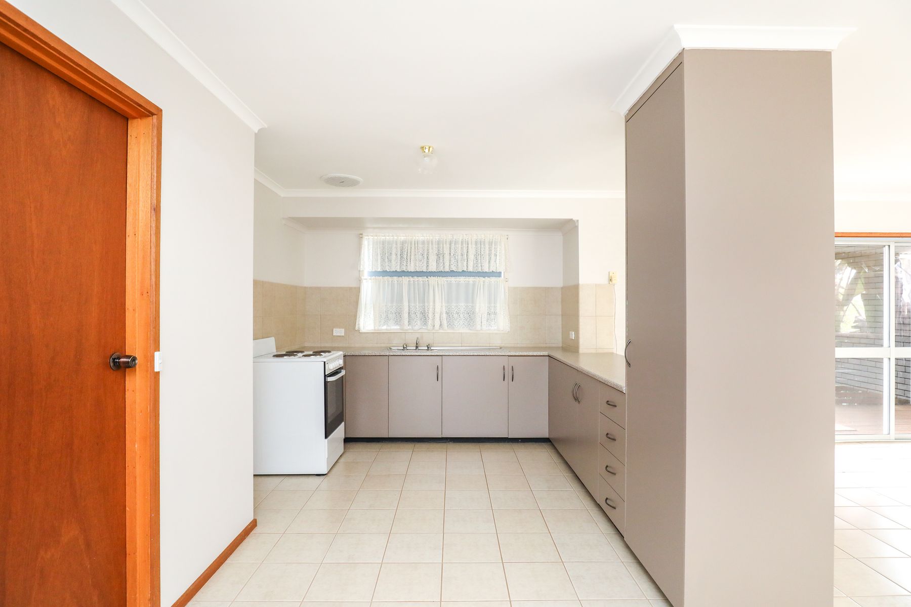 2/17 Whittaker Crescent, Red Cliffs - Thumbnail 6