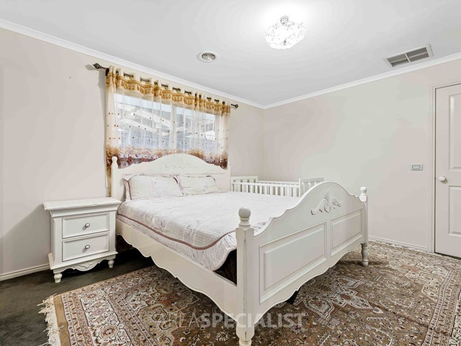 4 Fenton Place, Narre Warren South, VIC 3805, Narre Warren South - Thumbnail 4