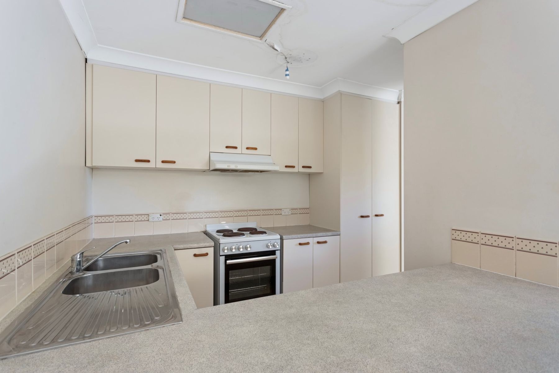 18 Elms Street, Bundamba QLD 4304, Bundamba - Thumbnail 4