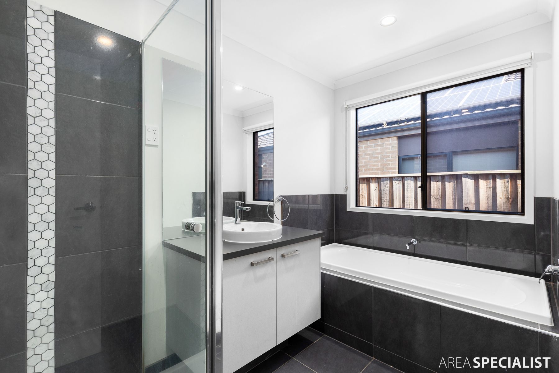 48 Attunga Grove, Werribee, VIC 3030, Werribee - Thumbnail 5