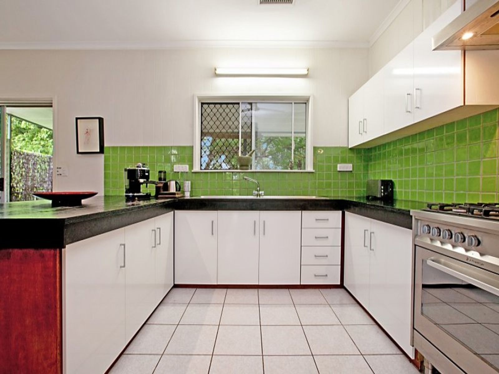5 Hickory Street, Nightcliff NT 0810, Nightcliff - Thumbnail 2