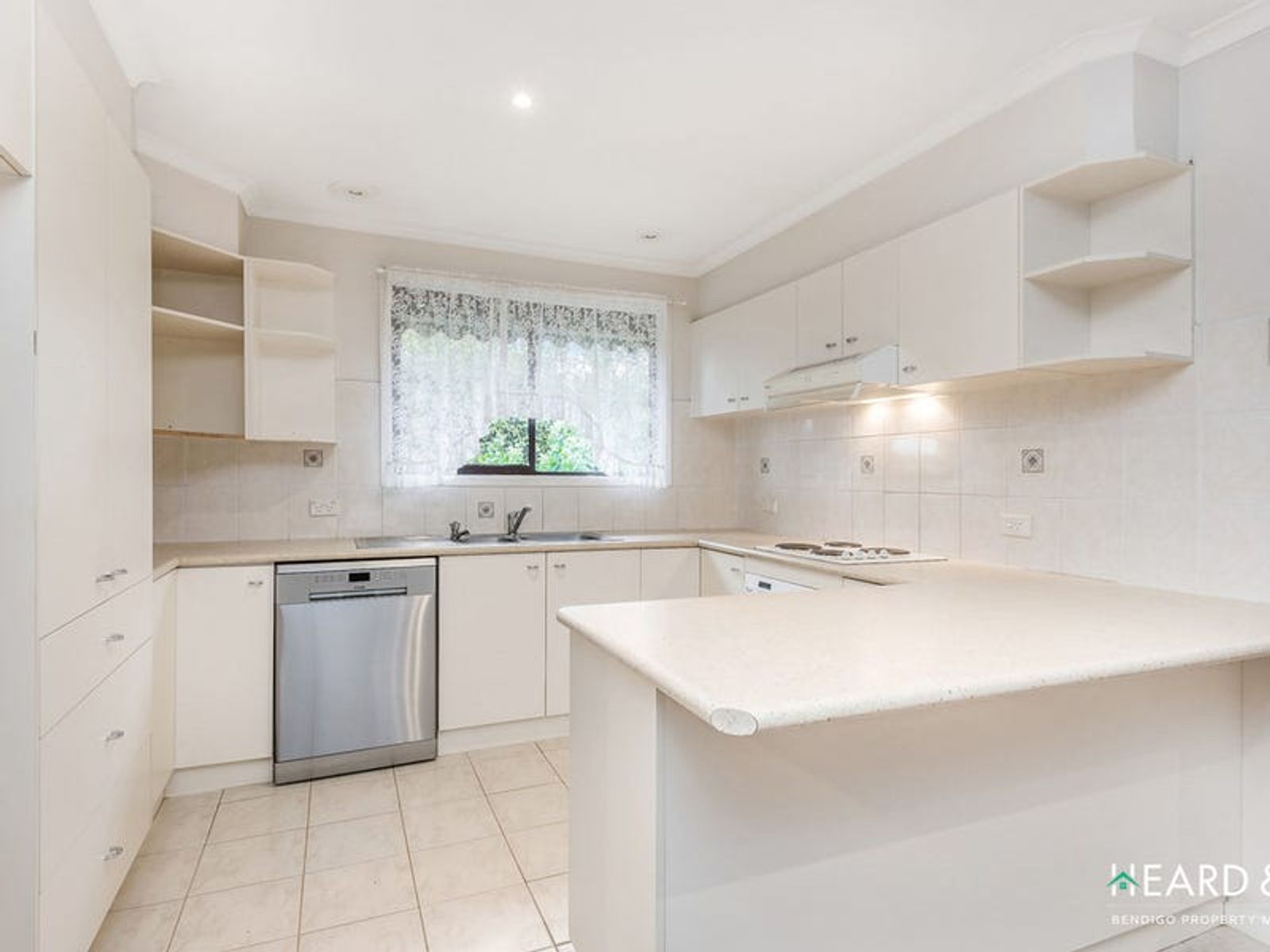 12 Yallambee Drive, Kennington VIC 3550, Kennington - Thumbnail 3