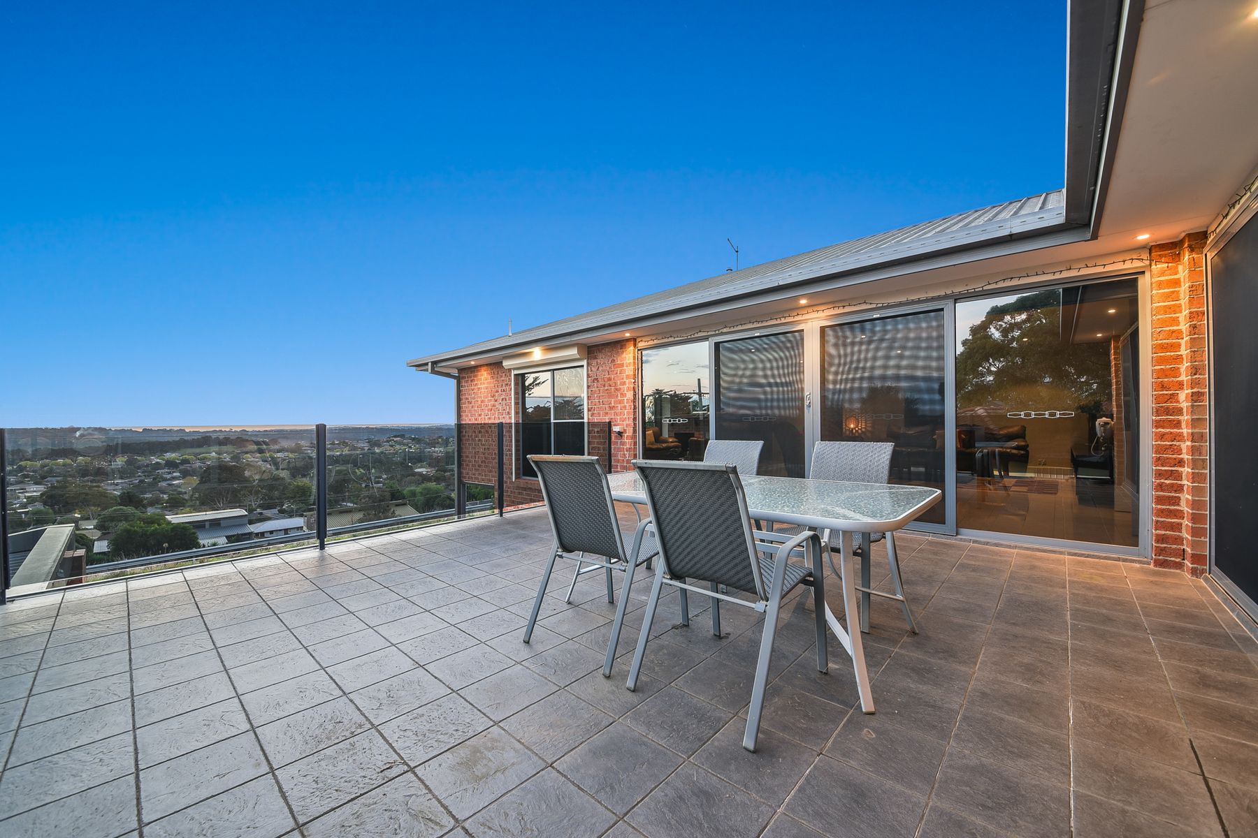 28 Edward Road, Chirnside Park, VIC 3116, Chirnside Park - Thumbnail 4