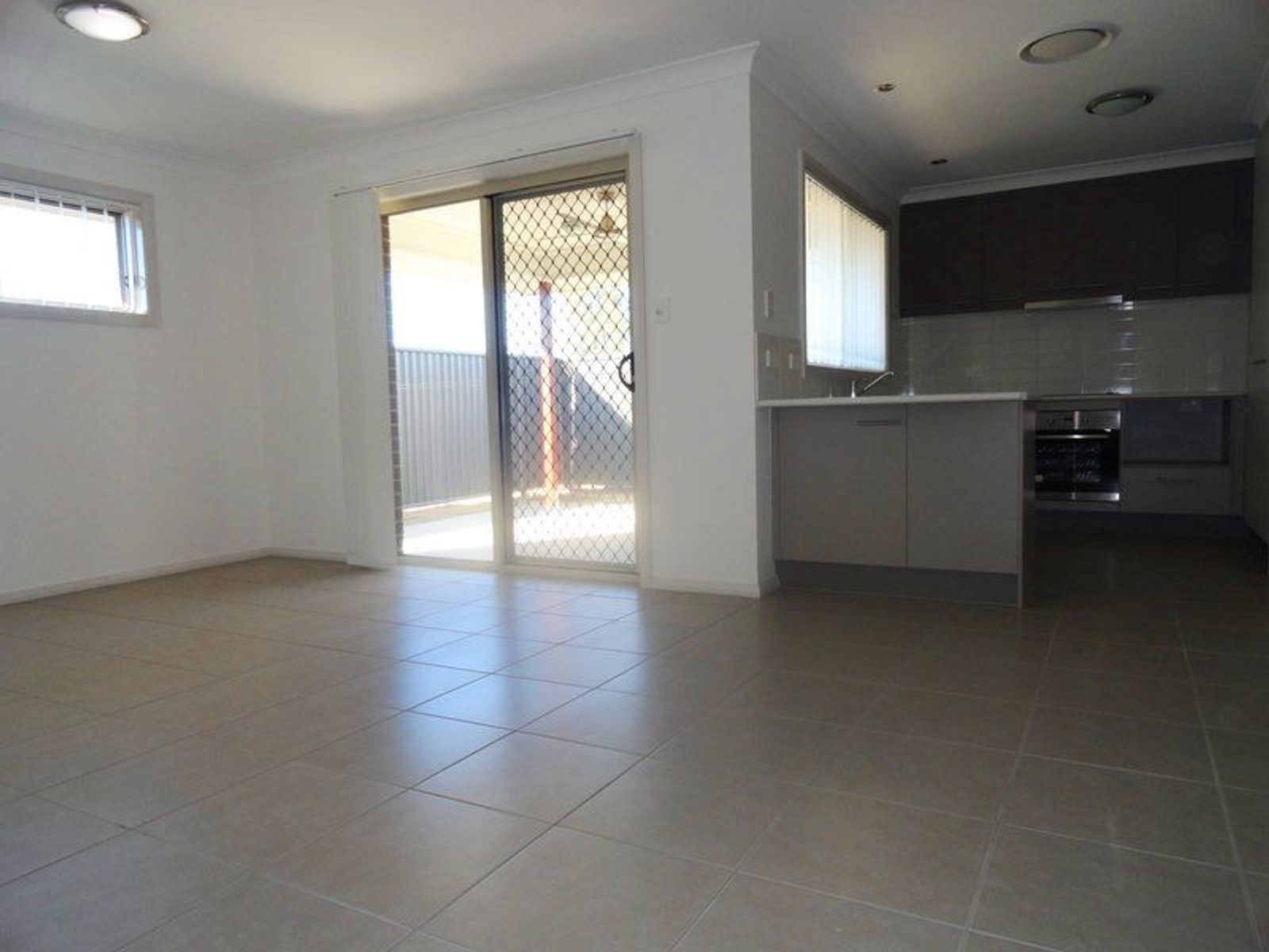 7/104-106 Windmill Road, Chinchilla QLD 4413, Chinchilla - Thumbnail 4