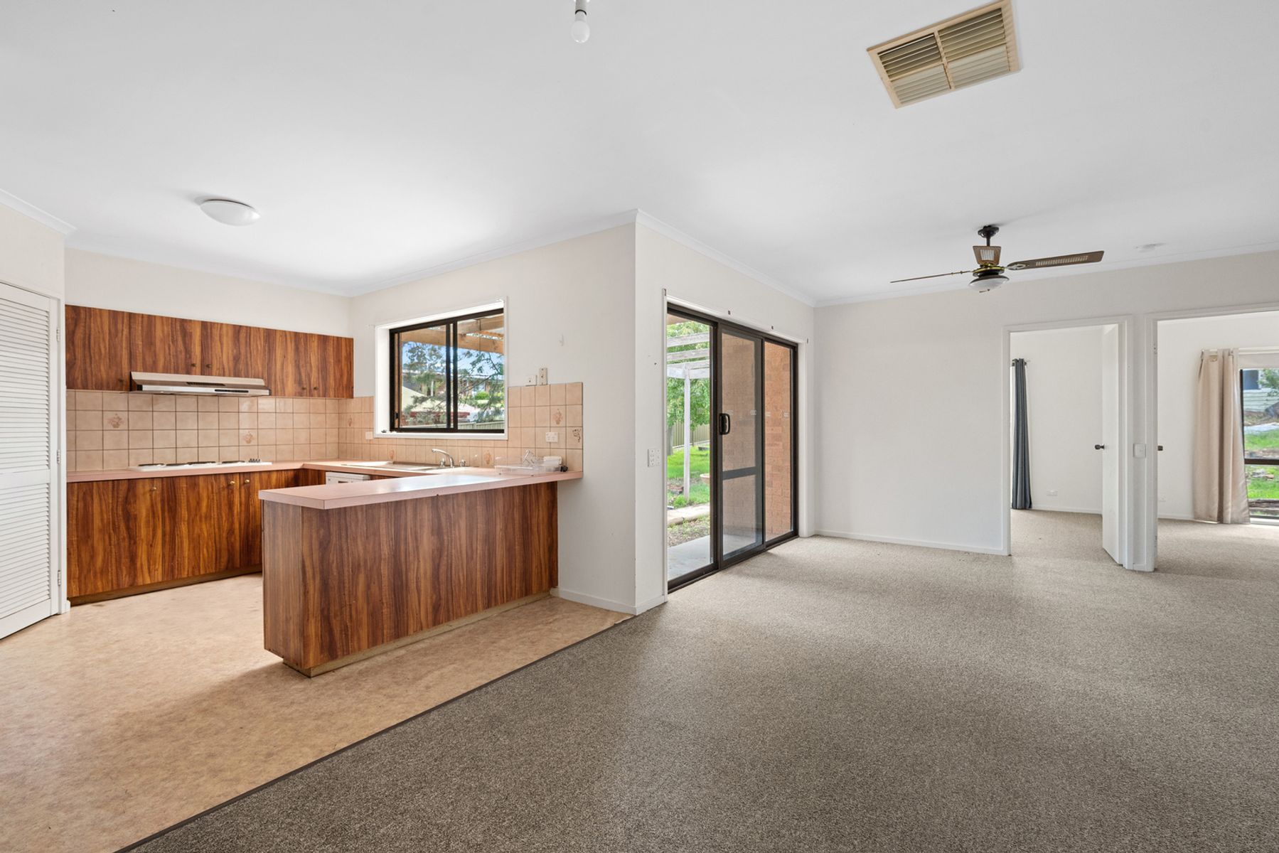 27 Akoonah Drive, Golden Square VIC 3555, Golden Square - Thumbnail 2