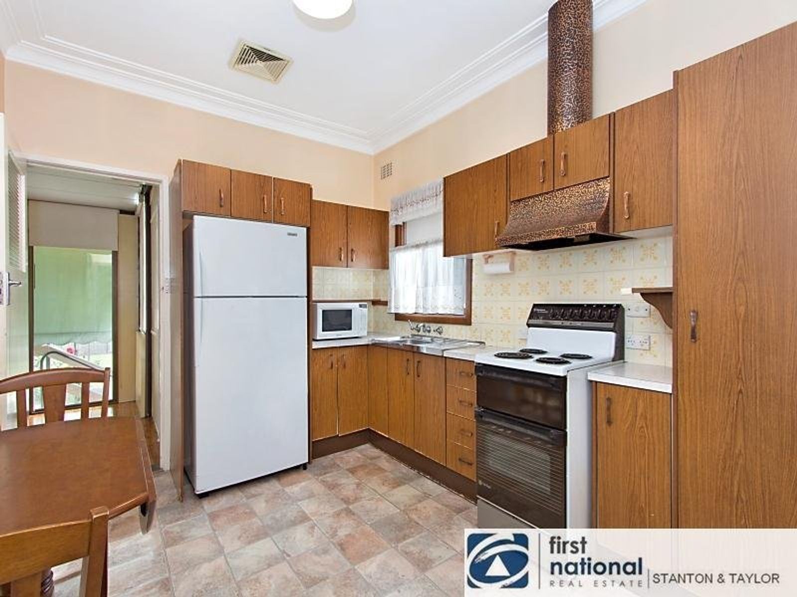 14 Barlow Street, Cambridge Park - Thumbnail 5