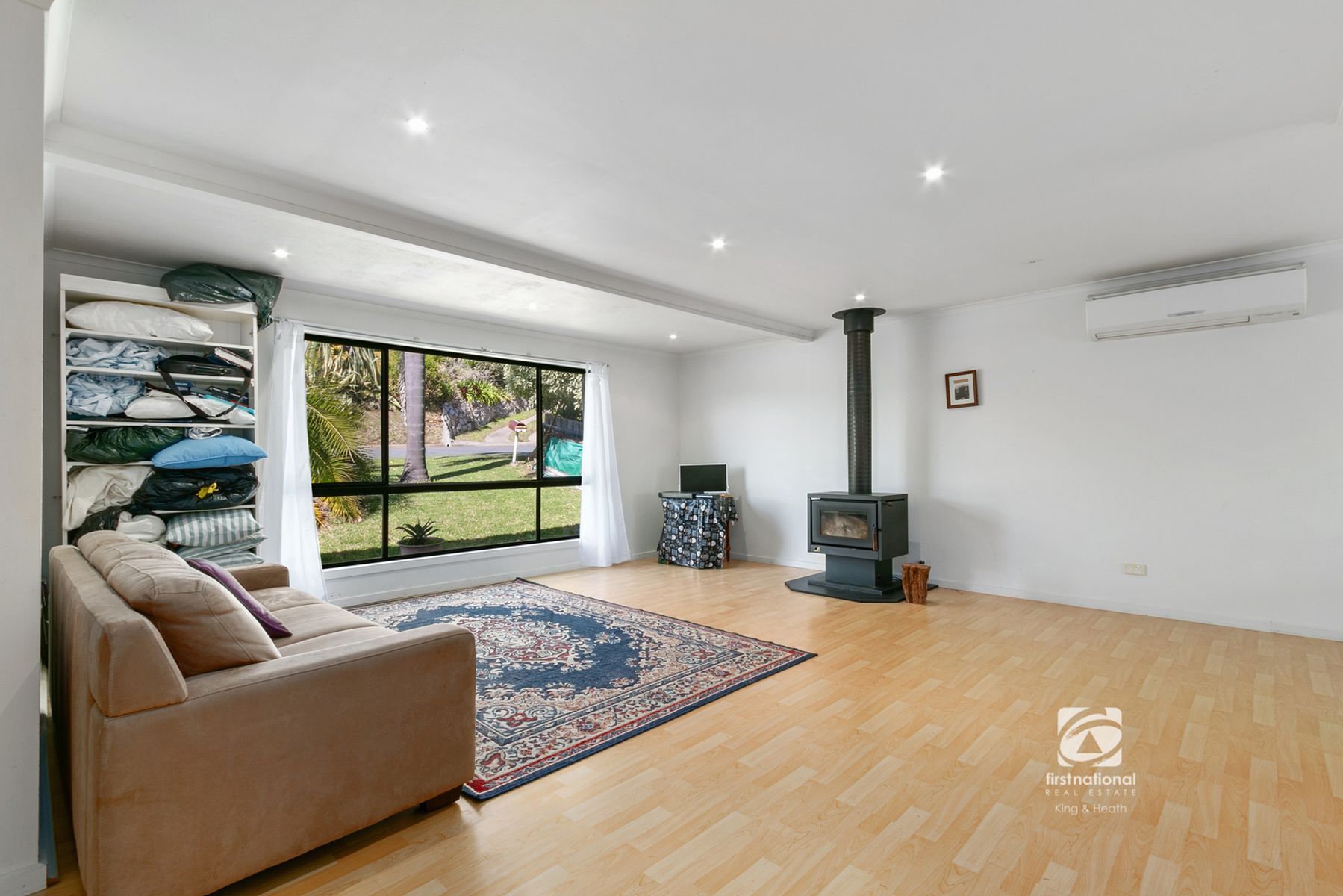 8 View Street, Lakes Entrance VIC 3909, Lakes Entrance - Thumbnail 3