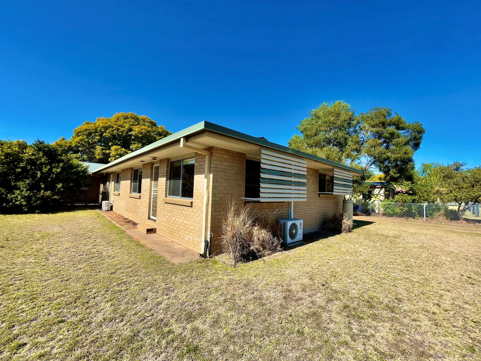 2/13-15 Mann Street, Chinchilla QLD 4413
