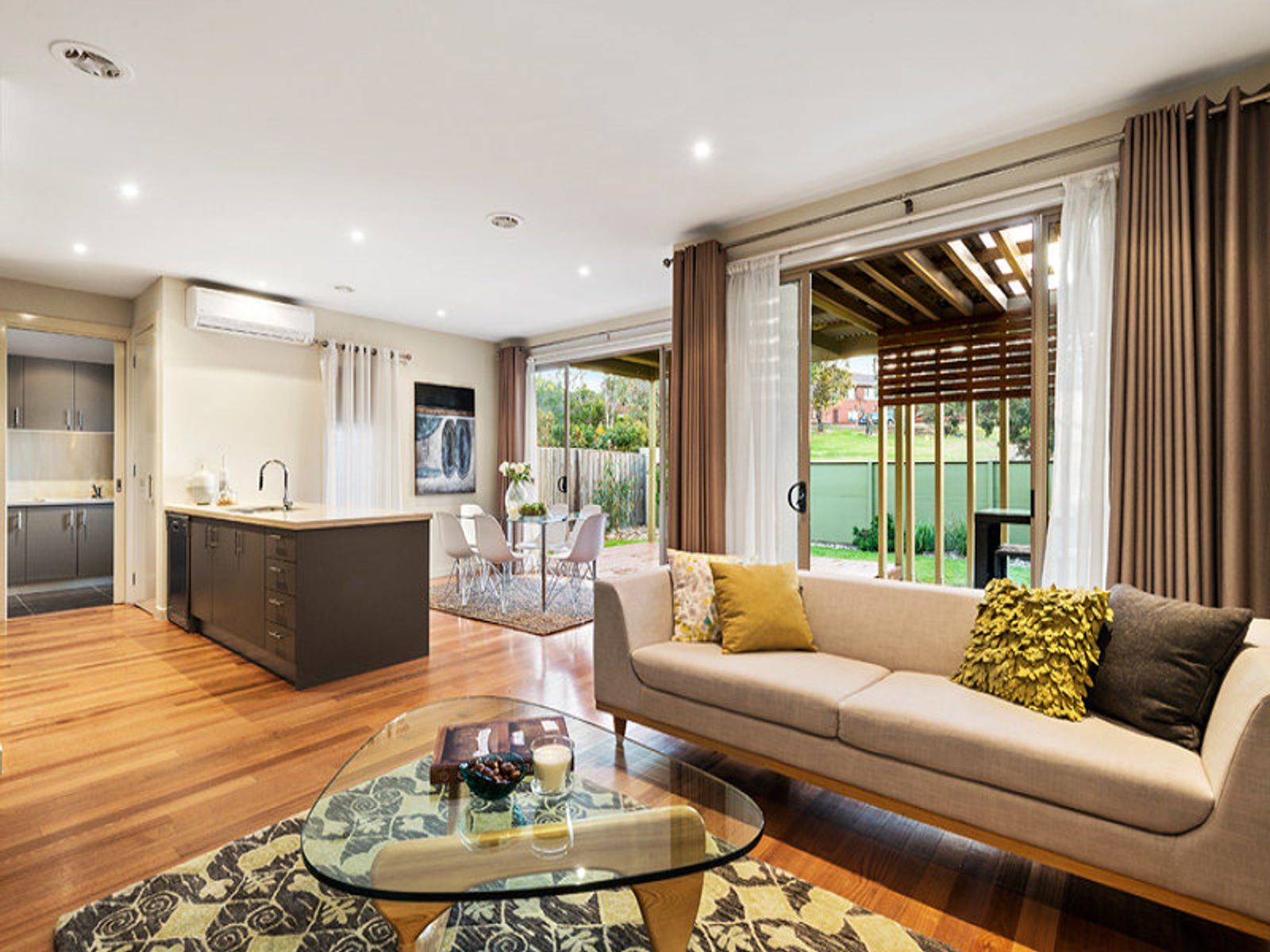 10 Dalgety Drive, Ascot Vale - Thumbnail 3