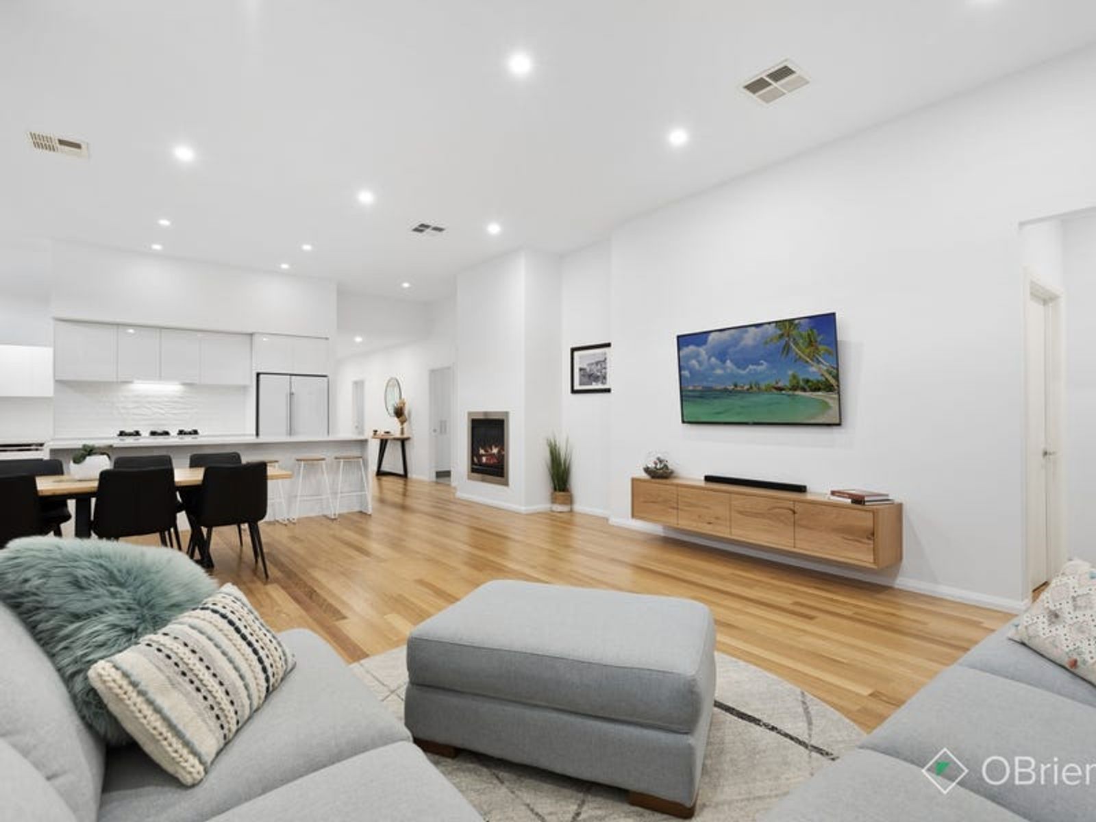 14 Skipperstone Glen, Narre Warren South, VIC 3805, Narre Warren South - Thumbnail 3
