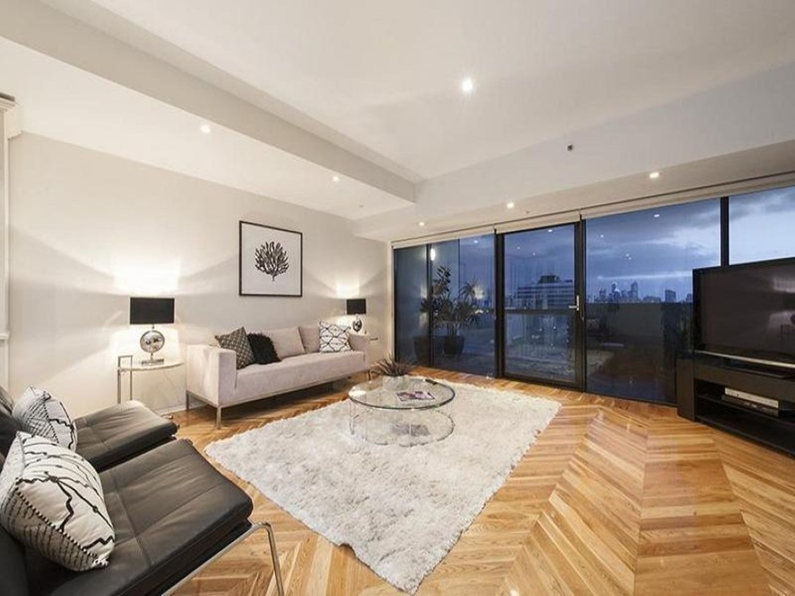 6P/228 The Avenue, Parkville - Thumbnail 3