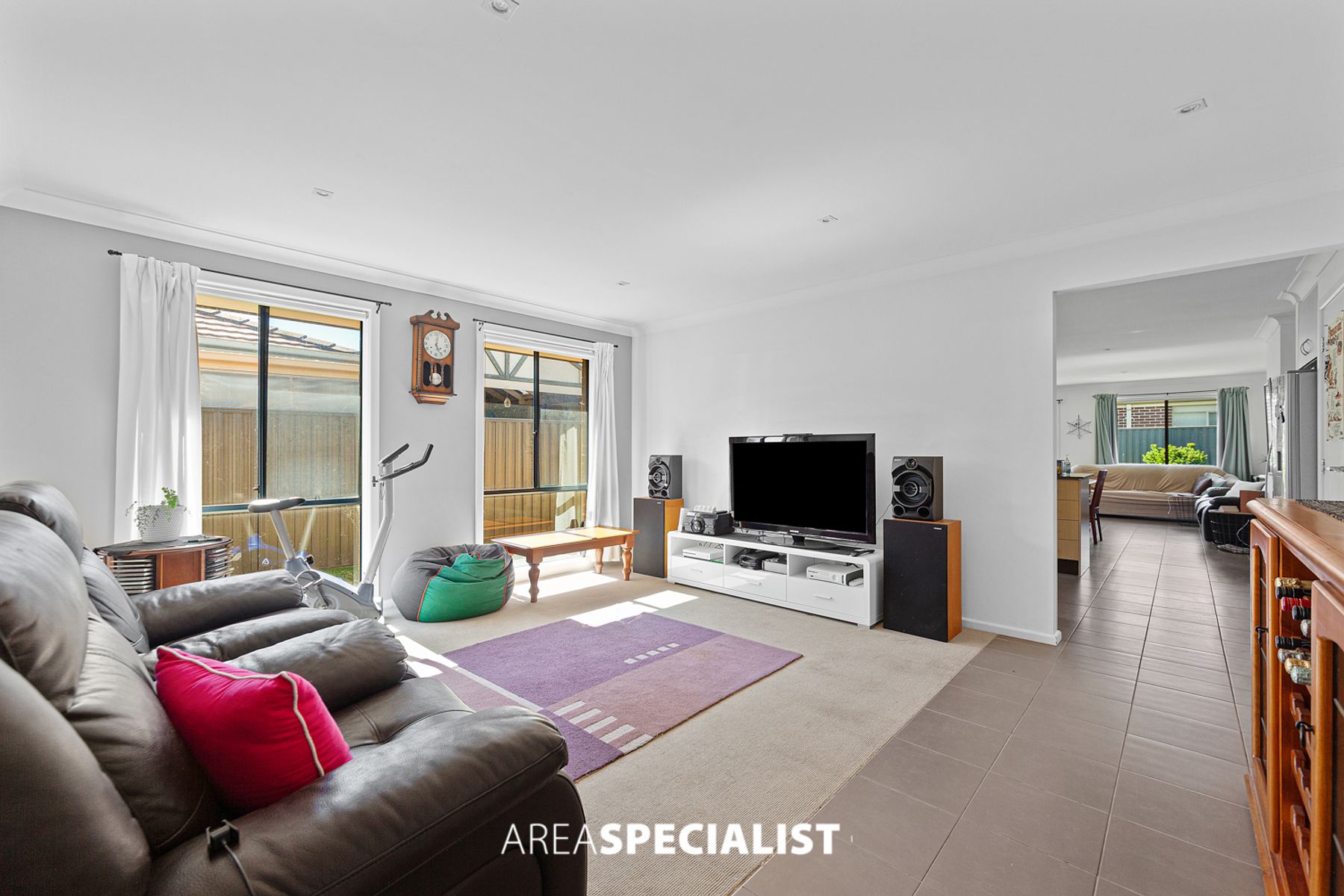 8 Orchard Valley Avenue, Pakenham, VIC 3810, Pakenham - Thumbnail 3