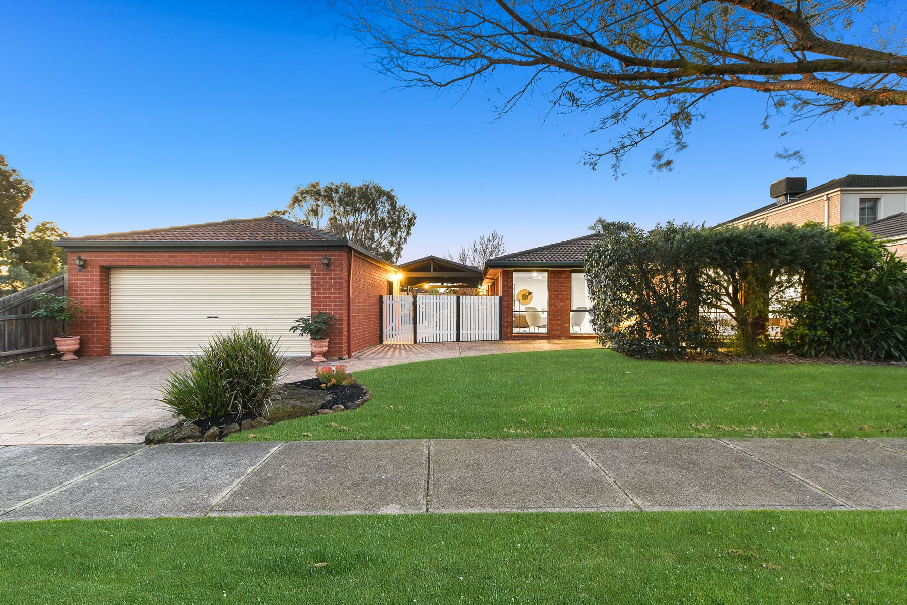 12 Jacqueline Drive, Aspendale Gardens, VIC 3195, Aspendale Gardens - Thumbnail 2