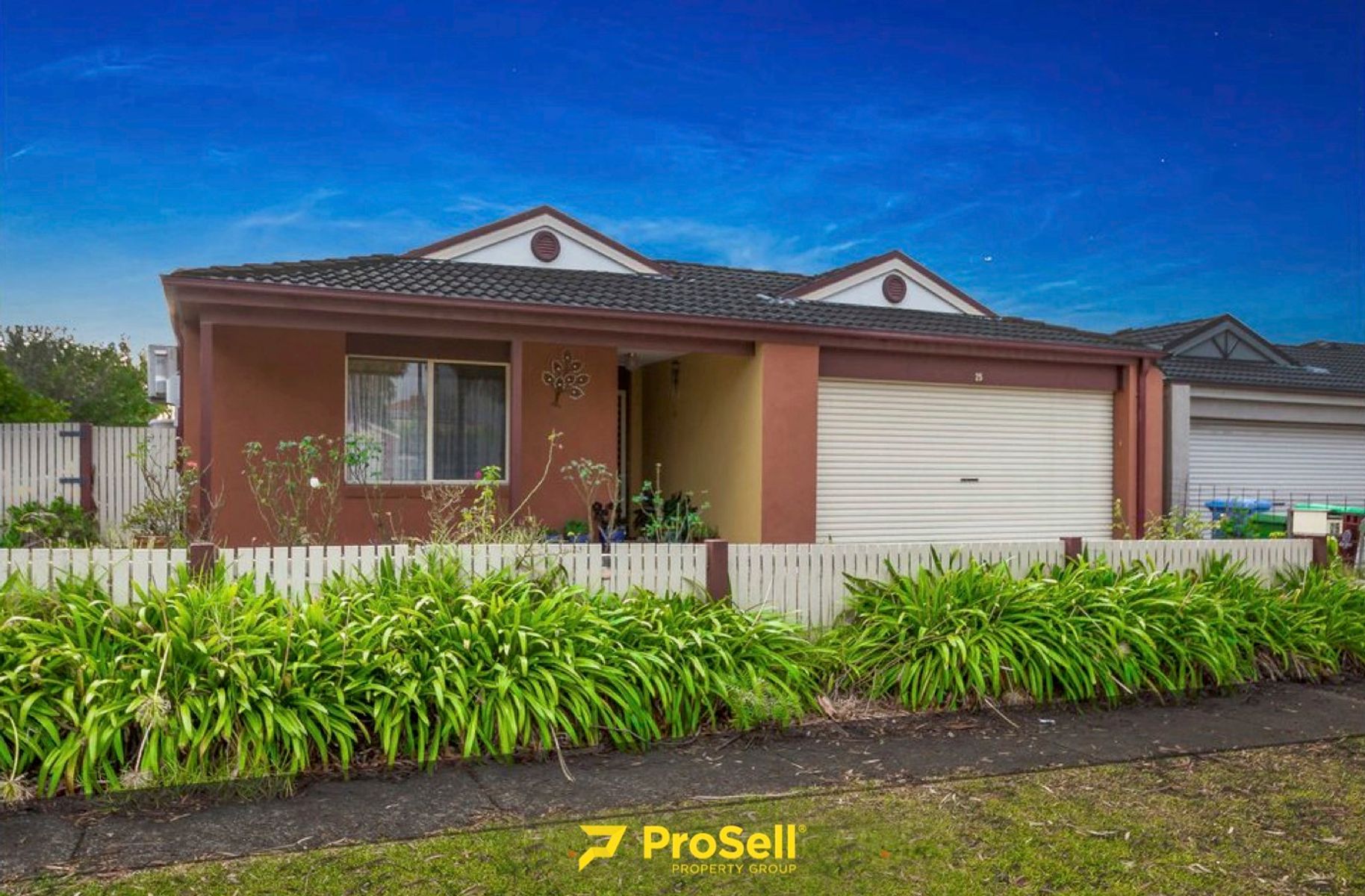 25 Raffindale Crescent, Cranbourne West - Thumbnail 3